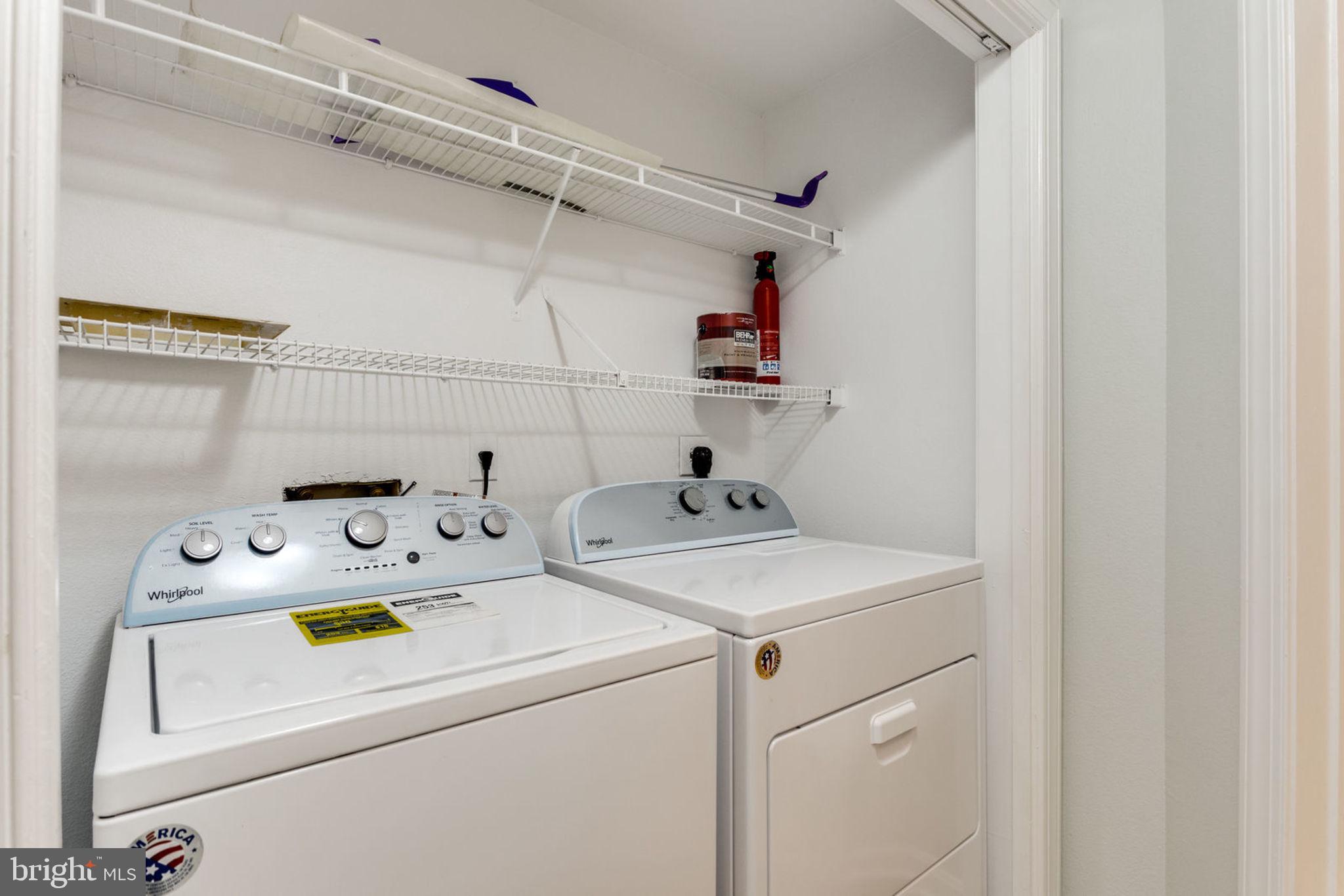 PENDERBROOK SQUARE CONDOMINIUMS - Residential