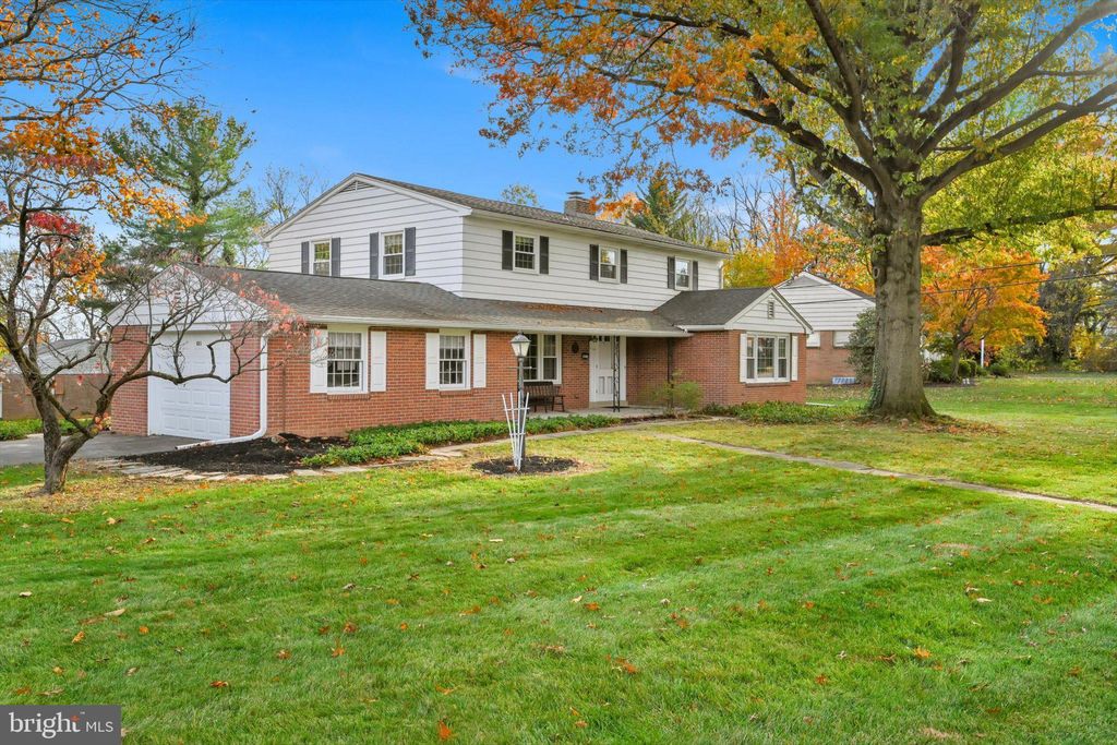 Photo of 821 Hillaire Road, LANCASTER, PA 17601 (MLS # PALA2079366)