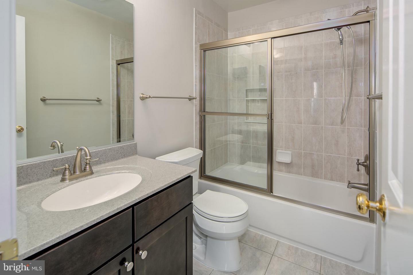 NORTH FARM - Residential Lease