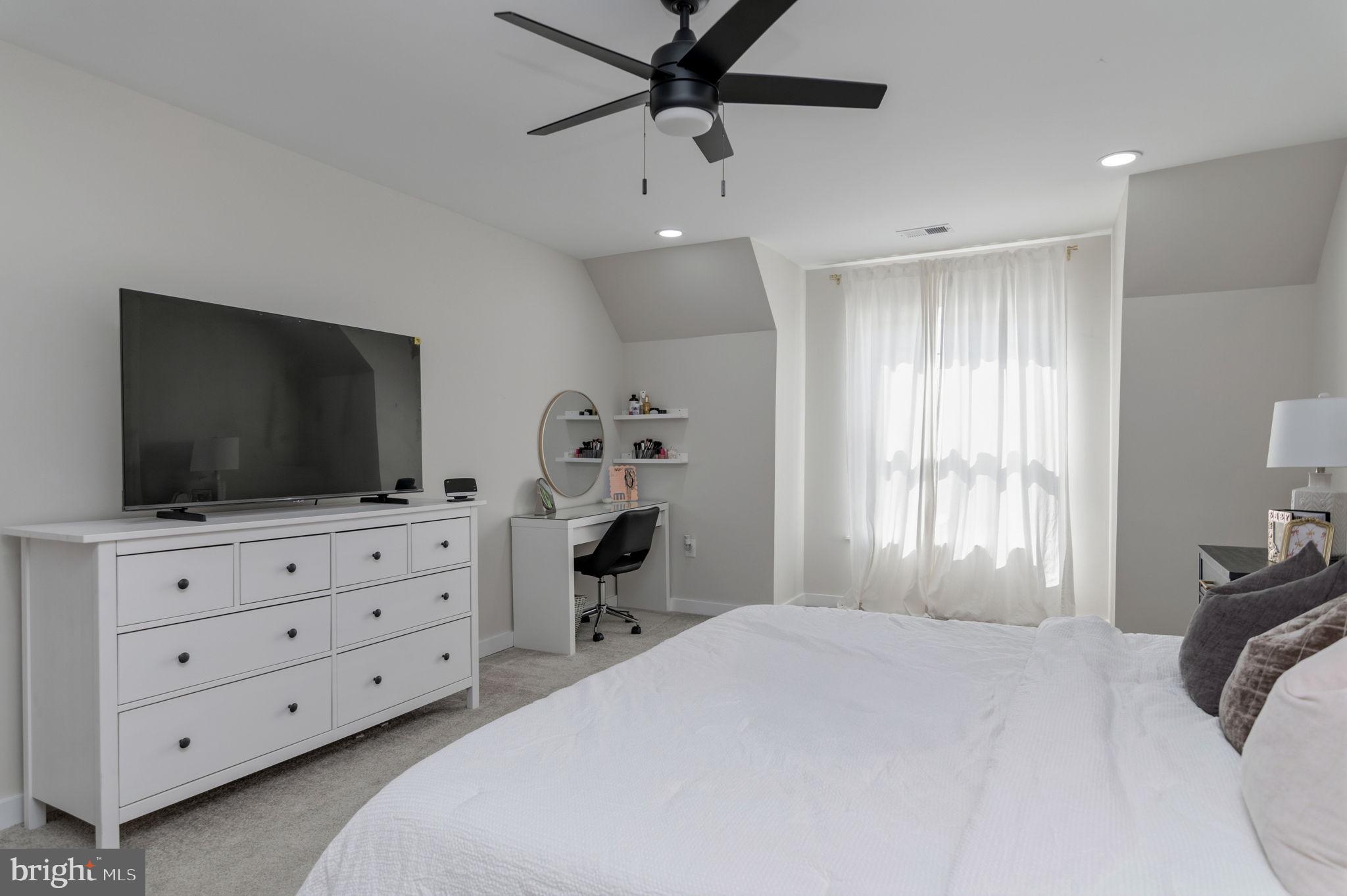 LINTHICUM HEIGHTS - Residential