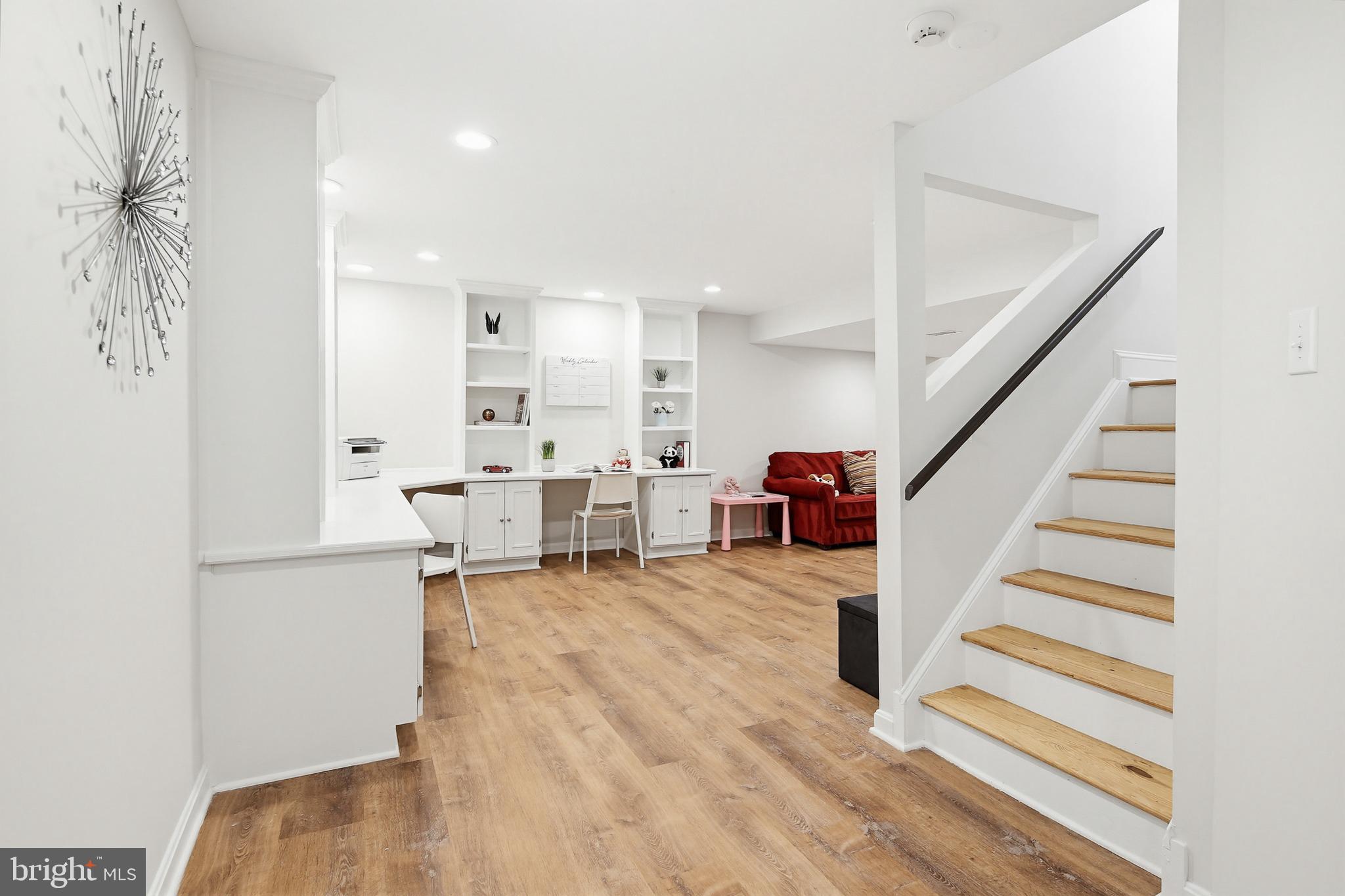 TWELVE HILLS - Residential