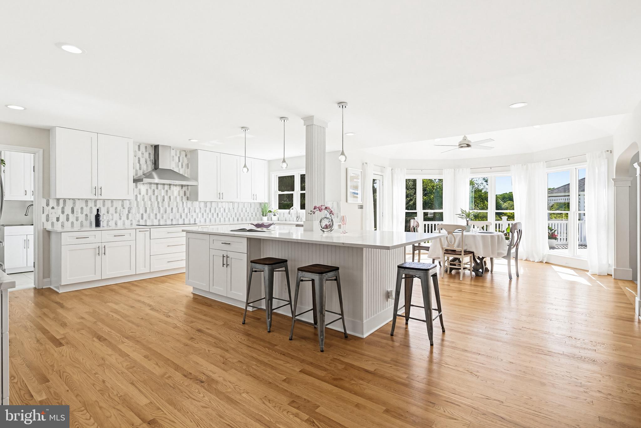 TWELVE HILLS - Residential