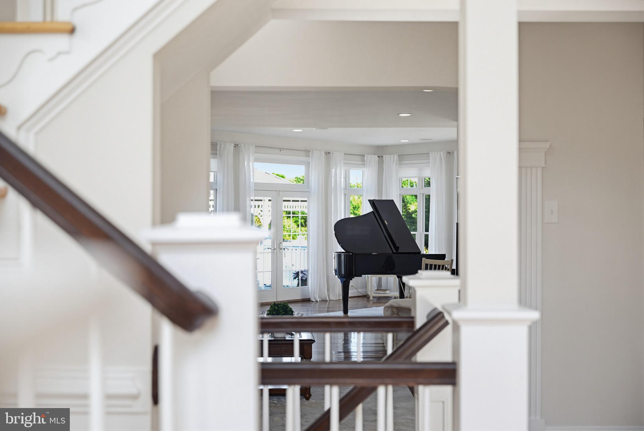 TWELVE HILLS - Residential