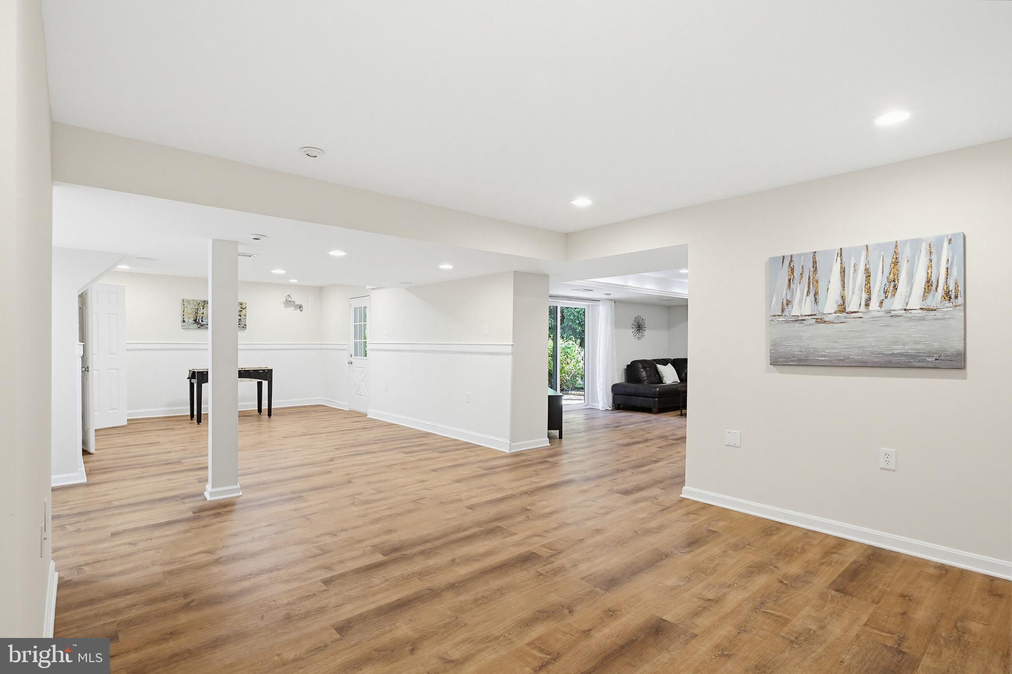 TWELVE HILLS - Residential