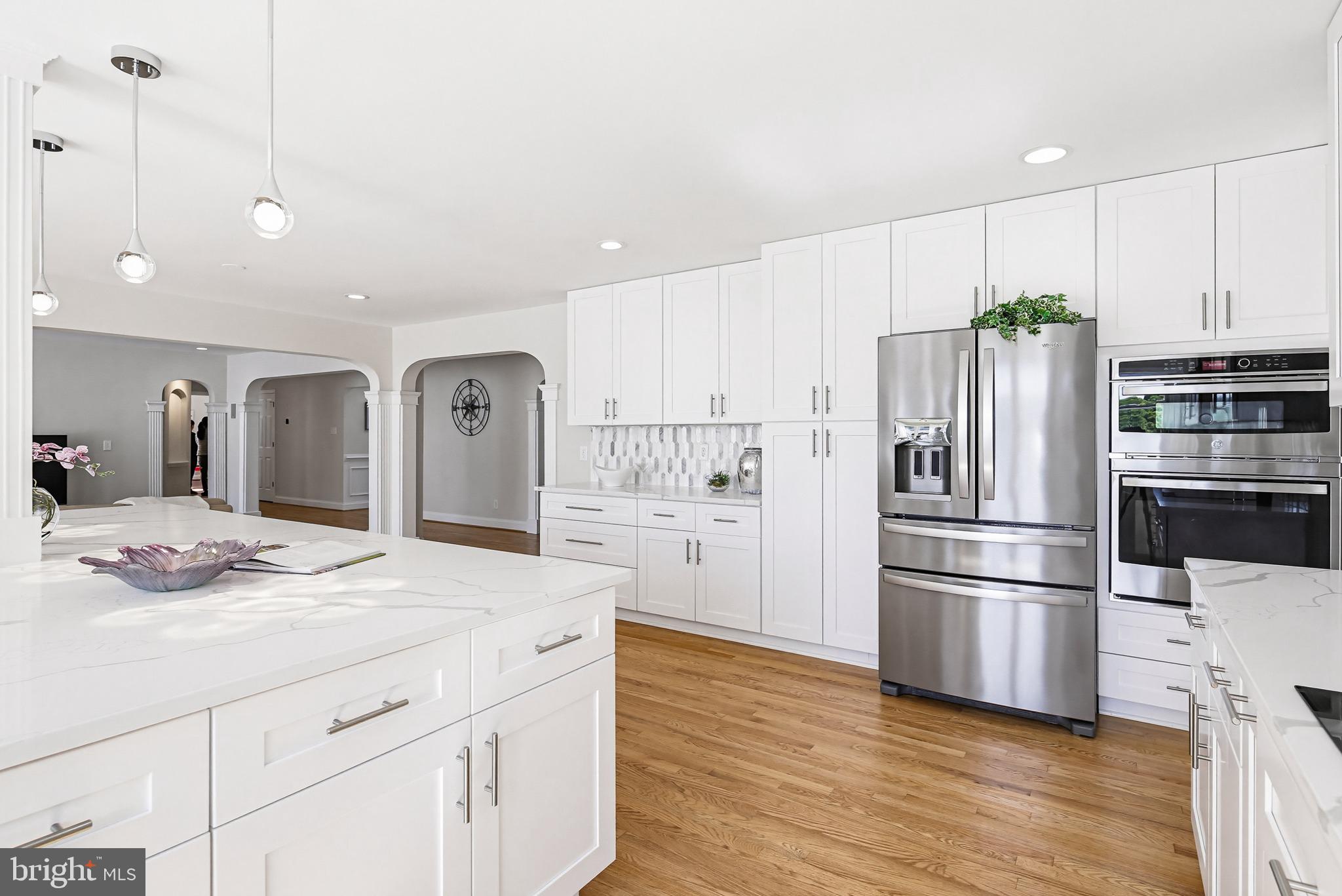 TWELVE HILLS - Residential