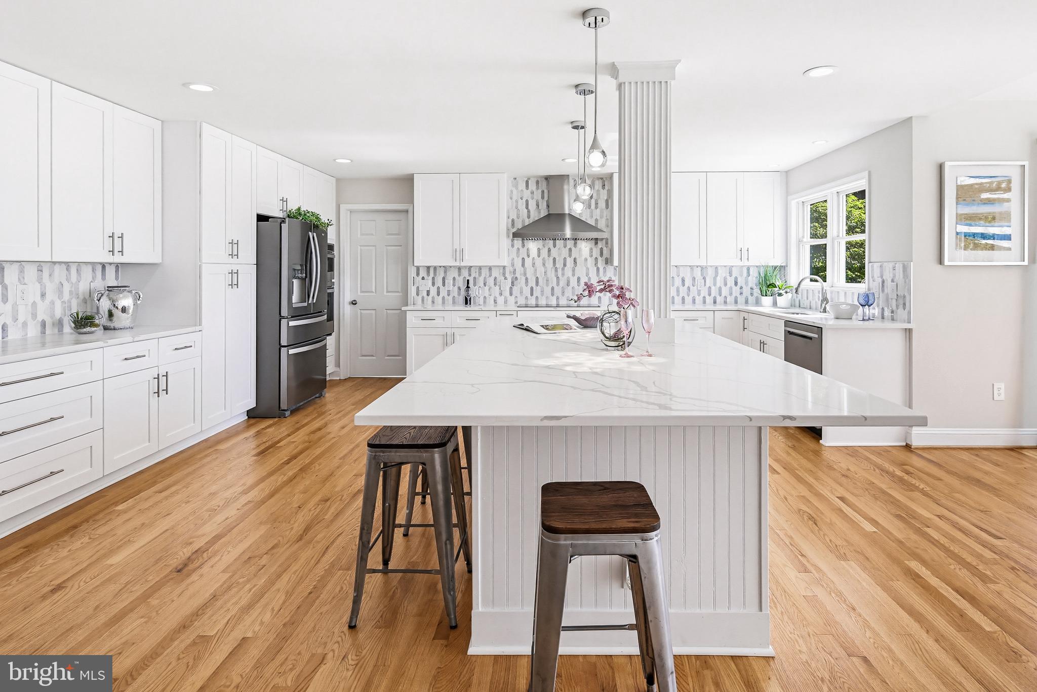TWELVE HILLS - Residential