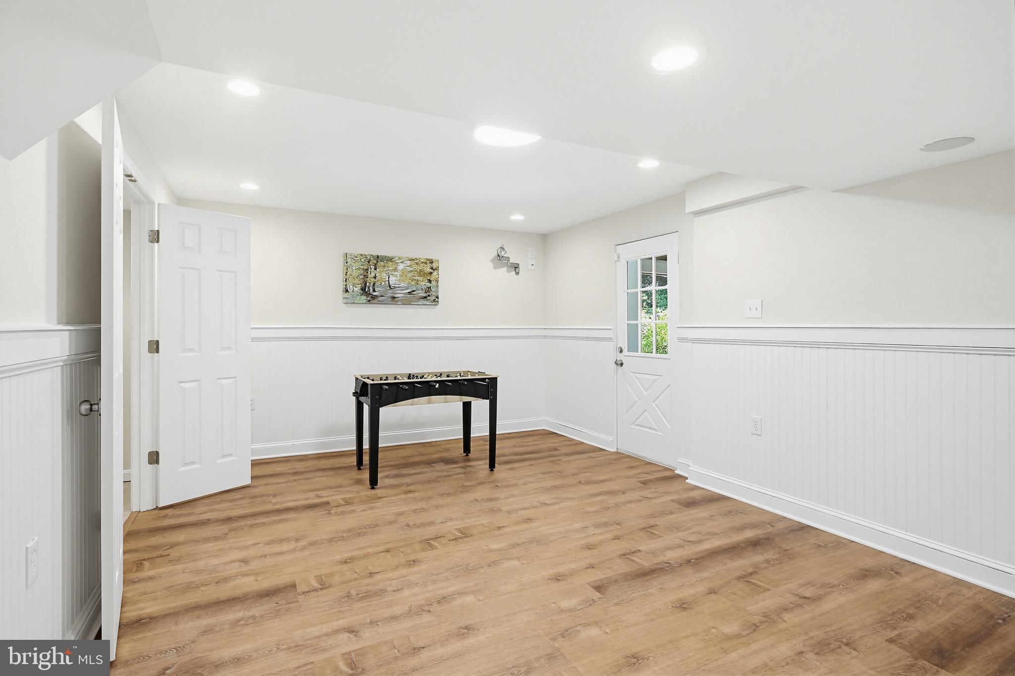 TWELVE HILLS - Residential