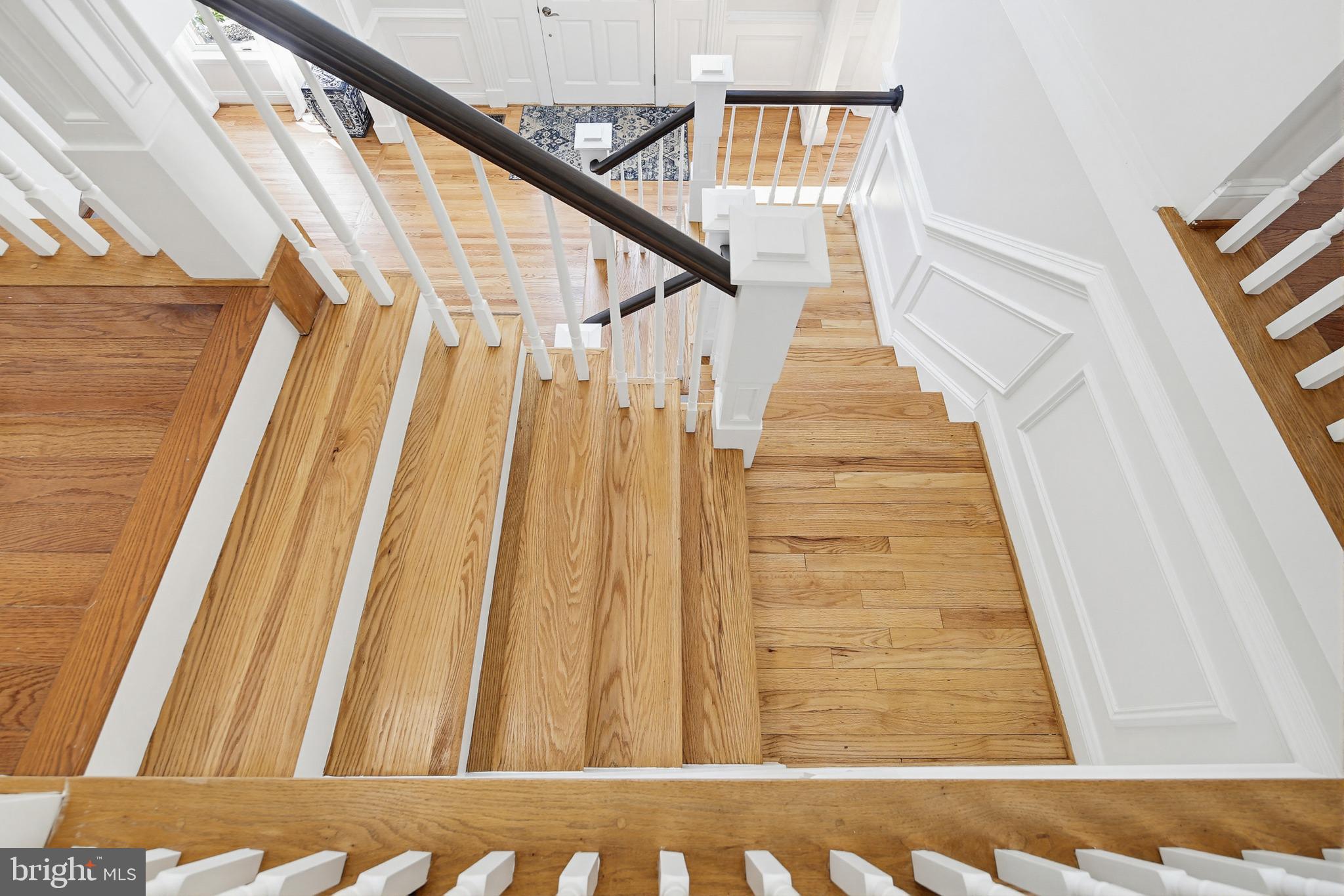TWELVE HILLS - Residential