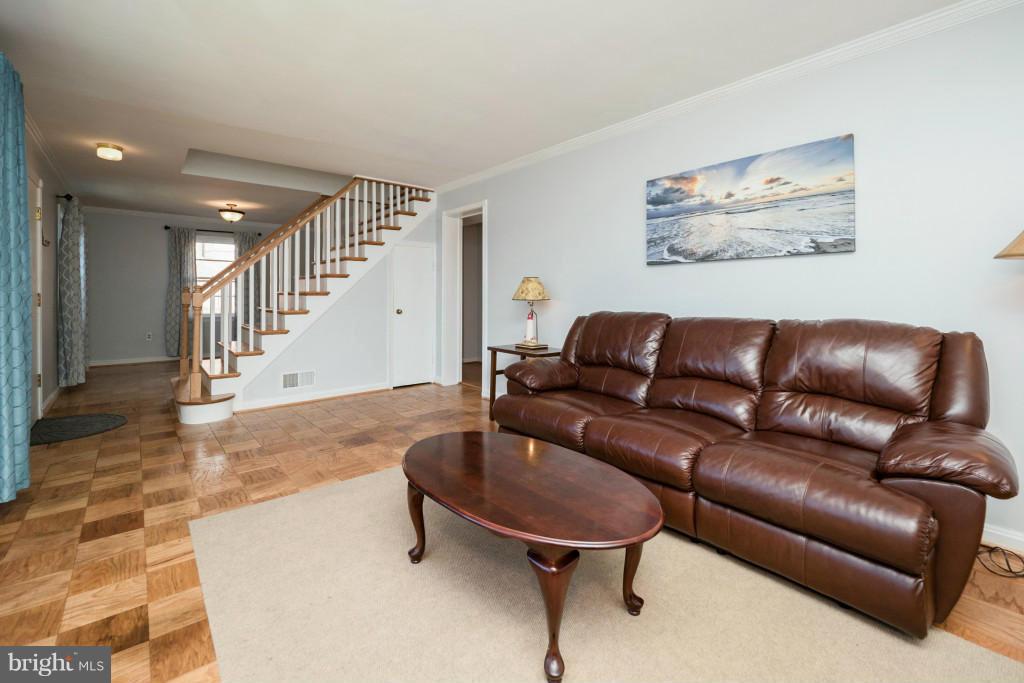 GARDEN CITY - Residential