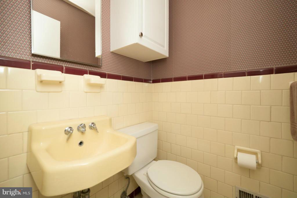 GARDEN CITY - Residential