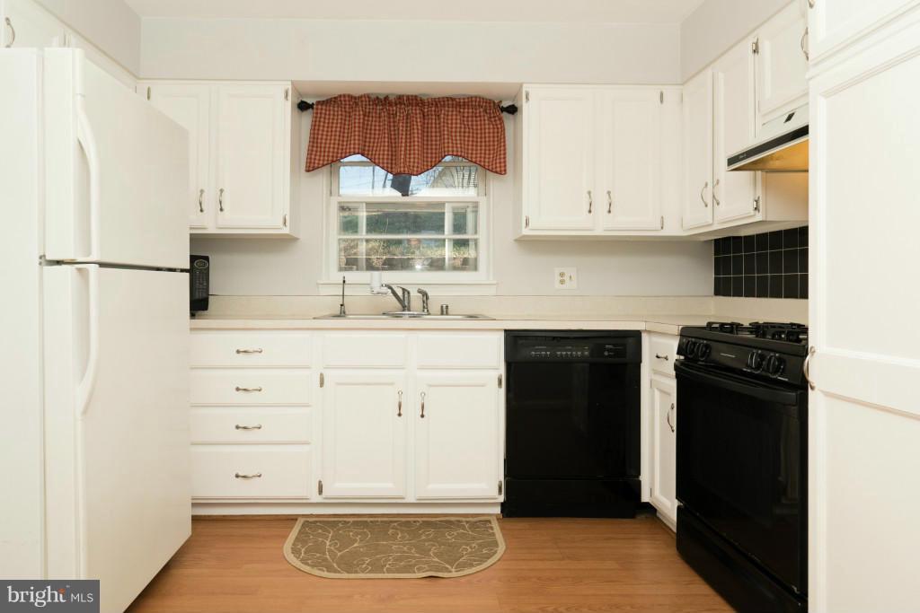 GARDEN CITY - Residential