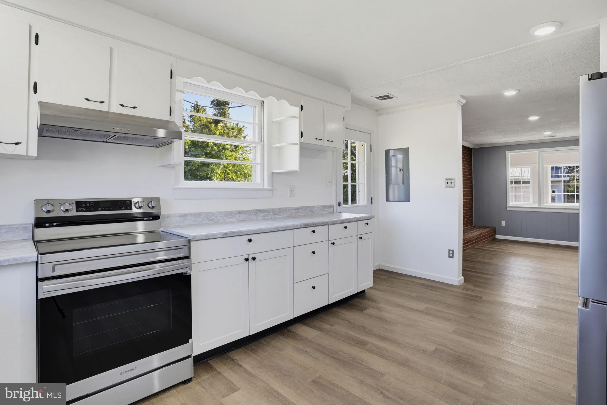 22775 FAIRVIEW DRIVE