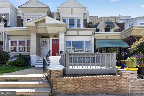 Townhouse For Sale - 729 Wynnewood Road<br/> Philadelphia County, PHILADELPHIA, PA 19151