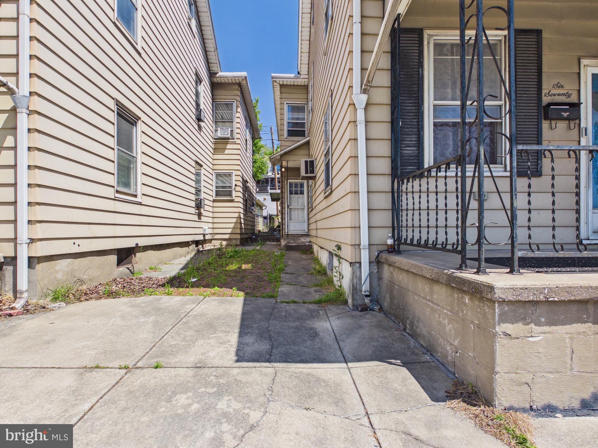 673 S FRONT STREET