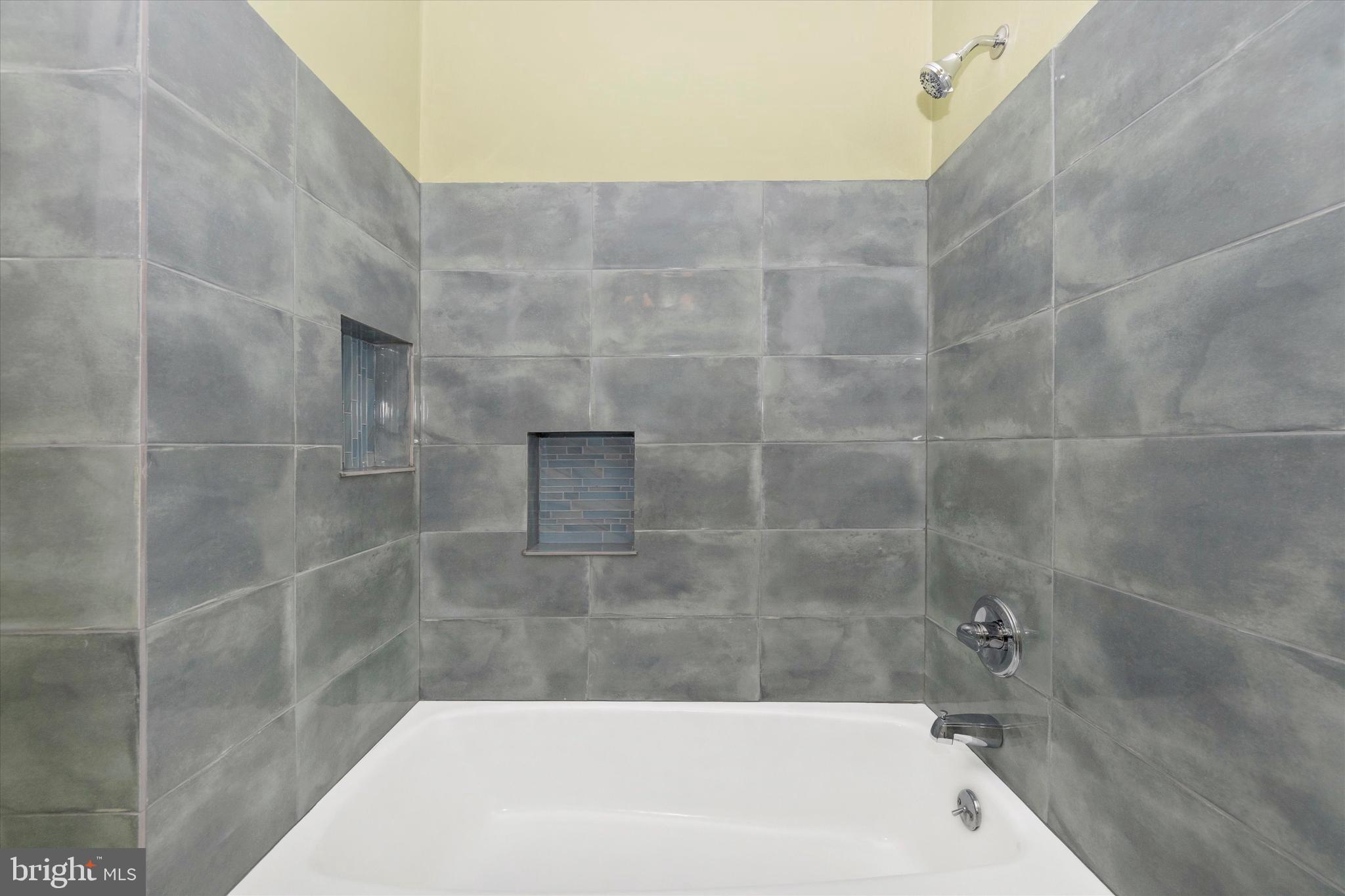 STONEGATE - Residential