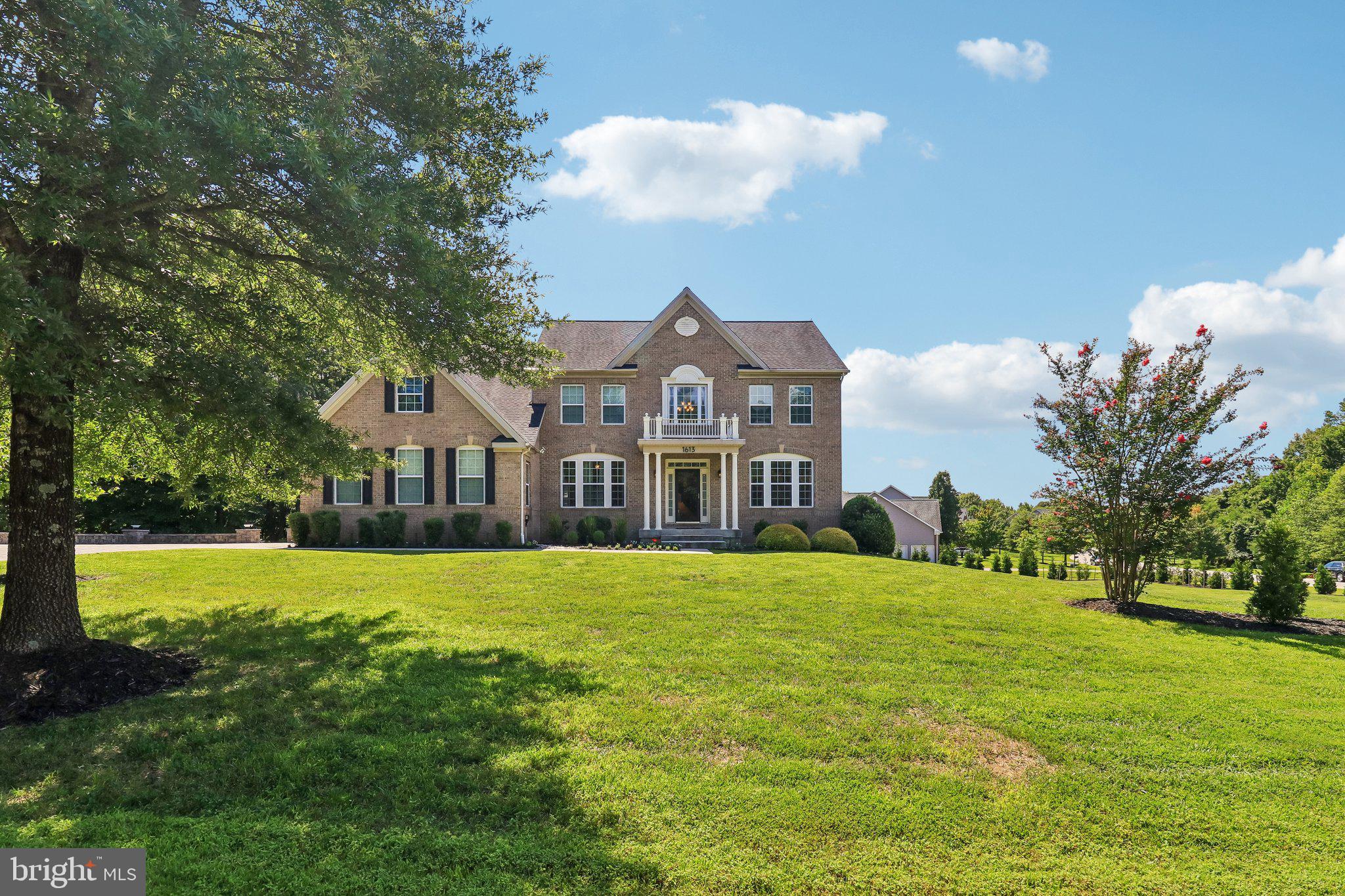 1613 BRAEMAR COURT