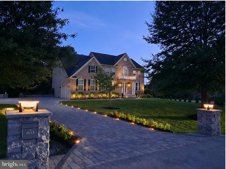 1613 BRAEMAR COURT