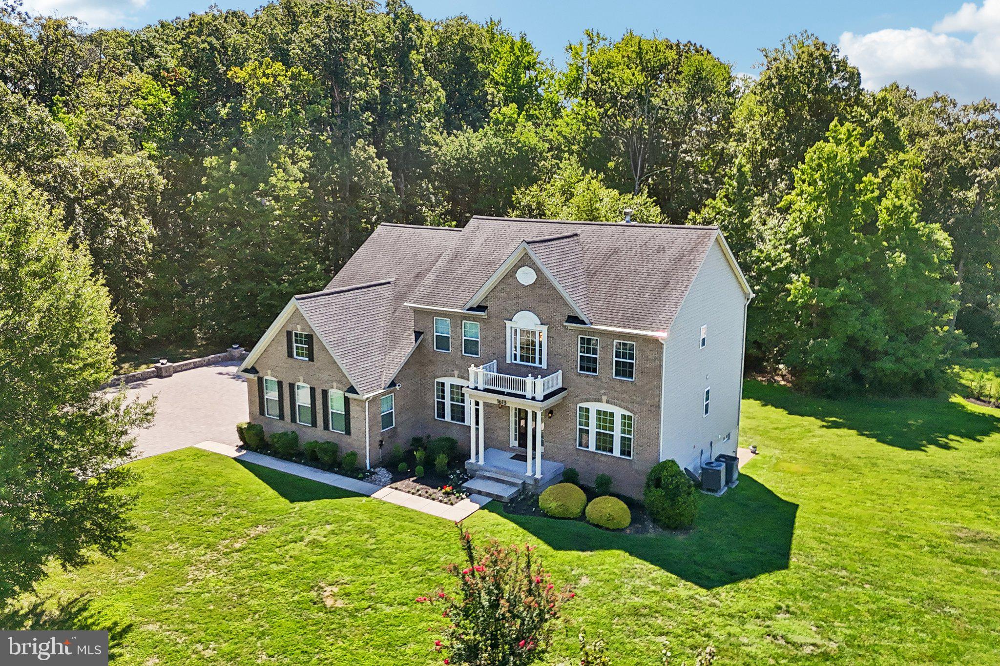1613 BRAEMAR COURT