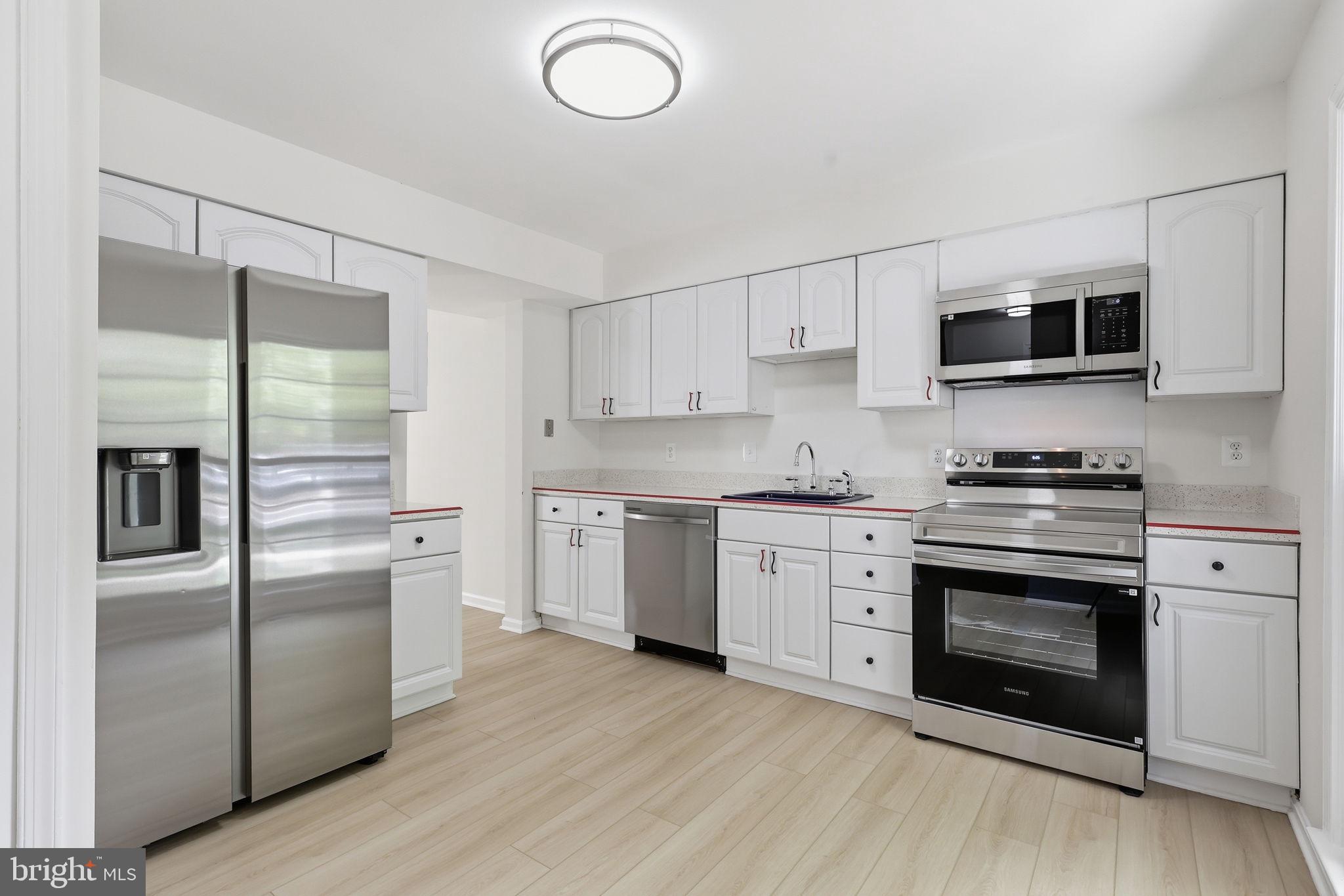 2151 GREENKEEPERS COURT