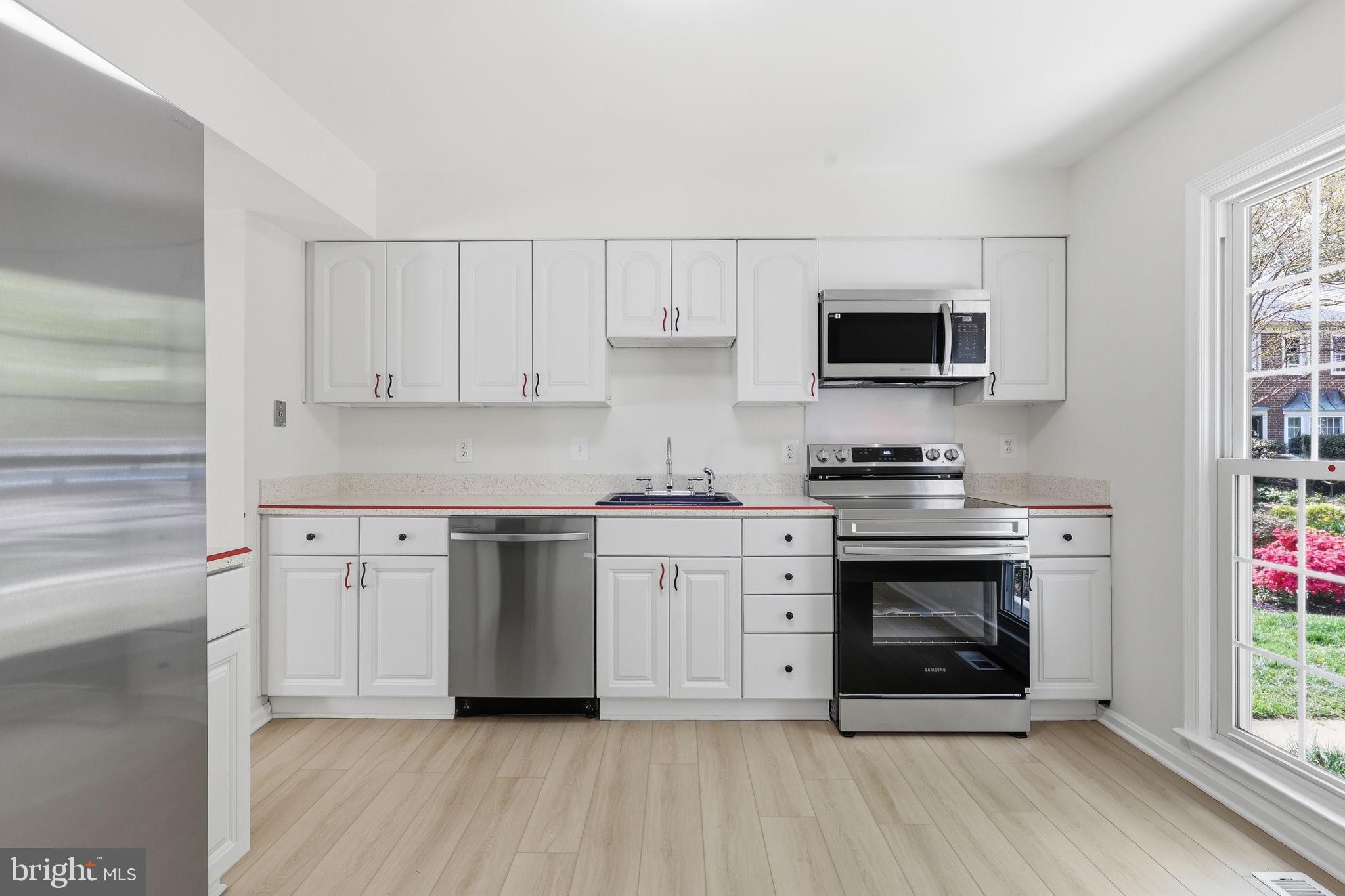 2151 GREENKEEPERS COURT