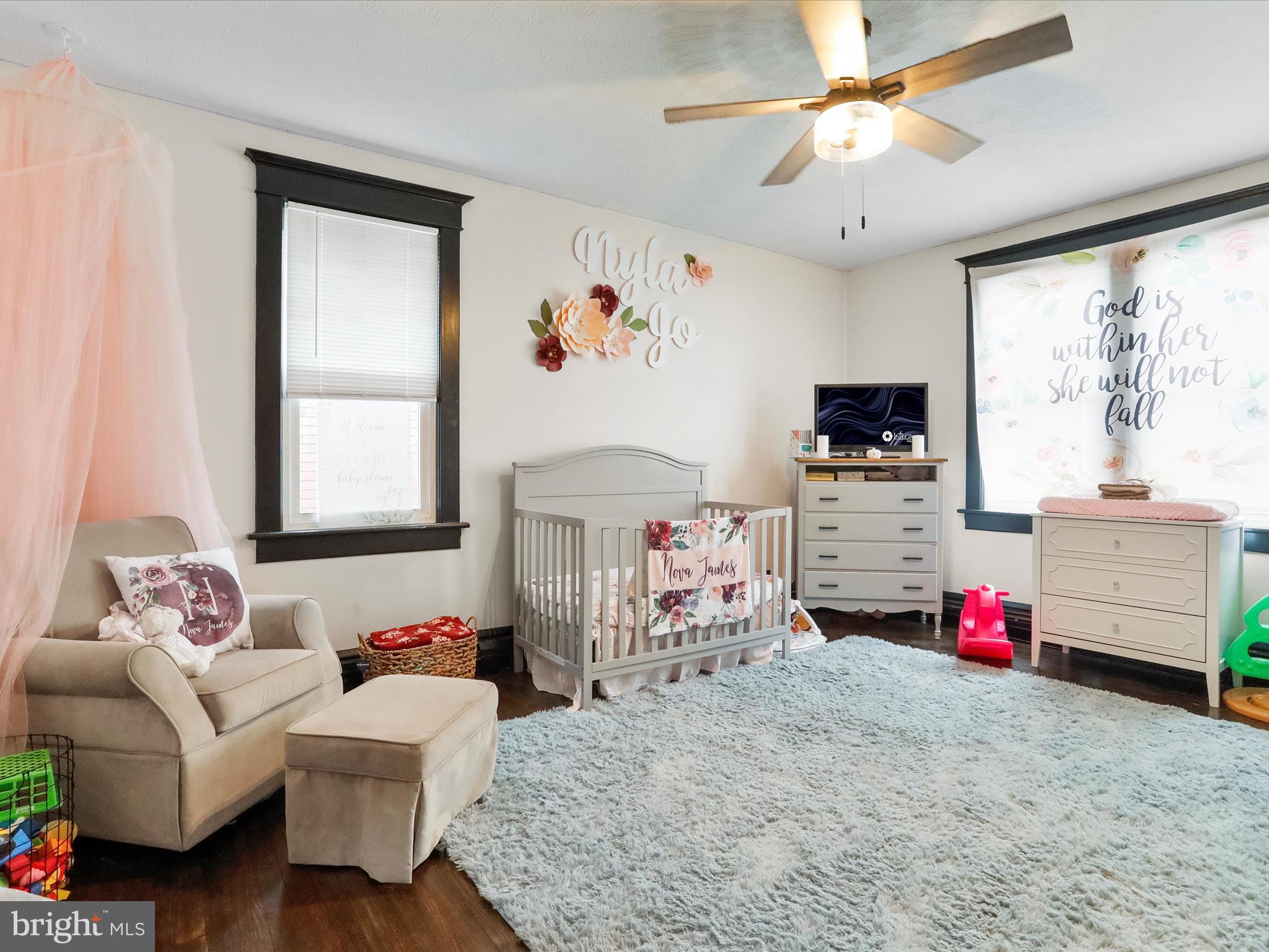 WEST SIDE - Residential