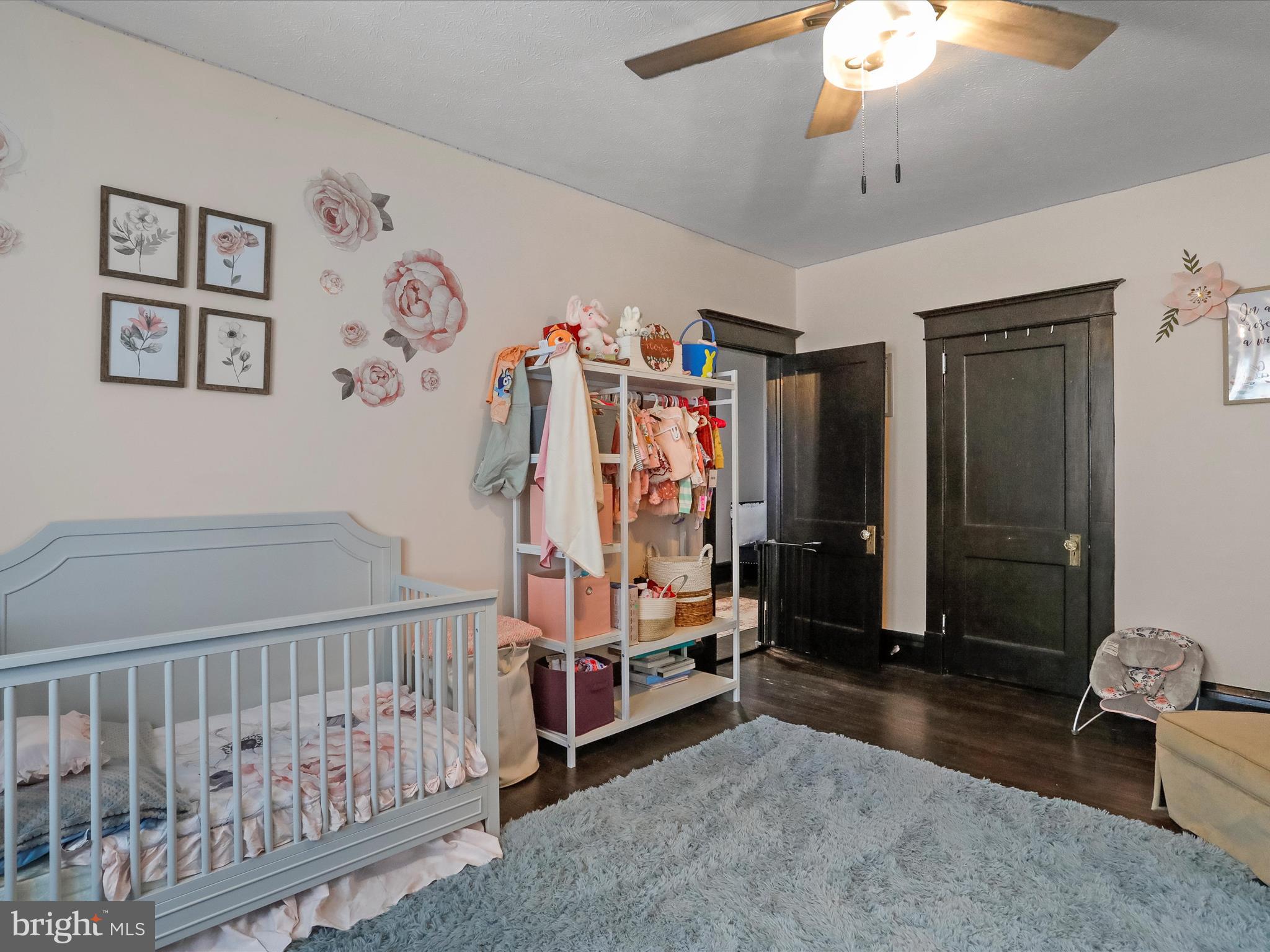 WEST SIDE - Residential