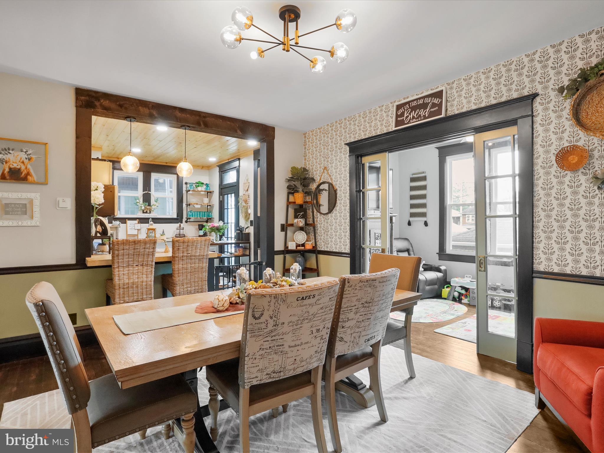 WEST SIDE - Residential