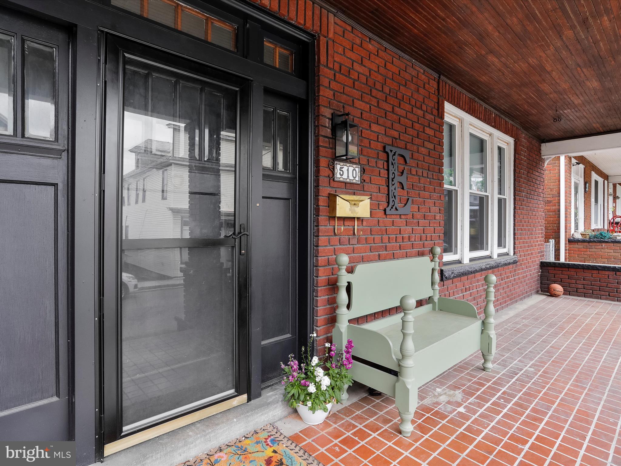 WEST SIDE - Residential