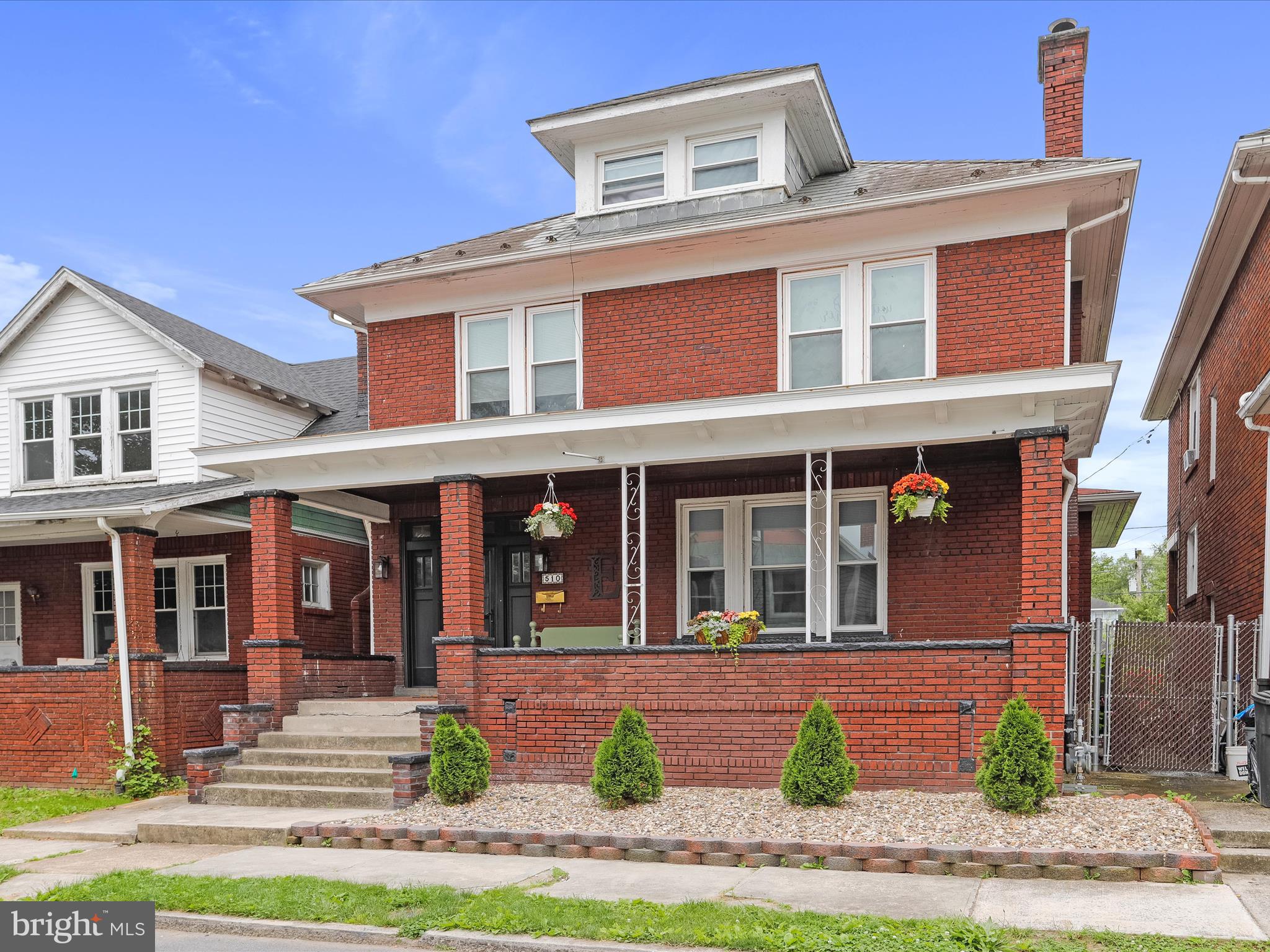 WEST SIDE - Residential