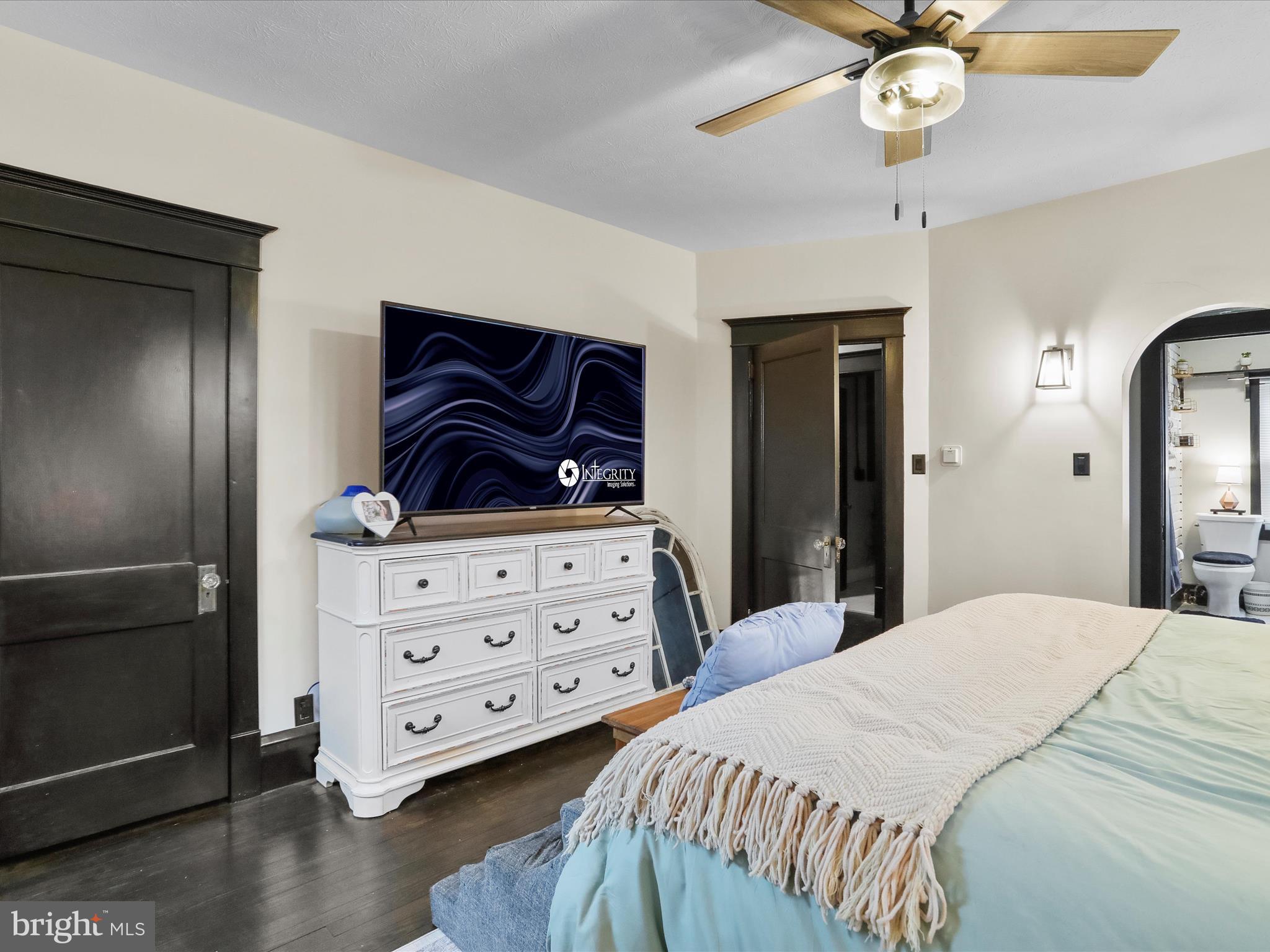 WEST SIDE - Residential