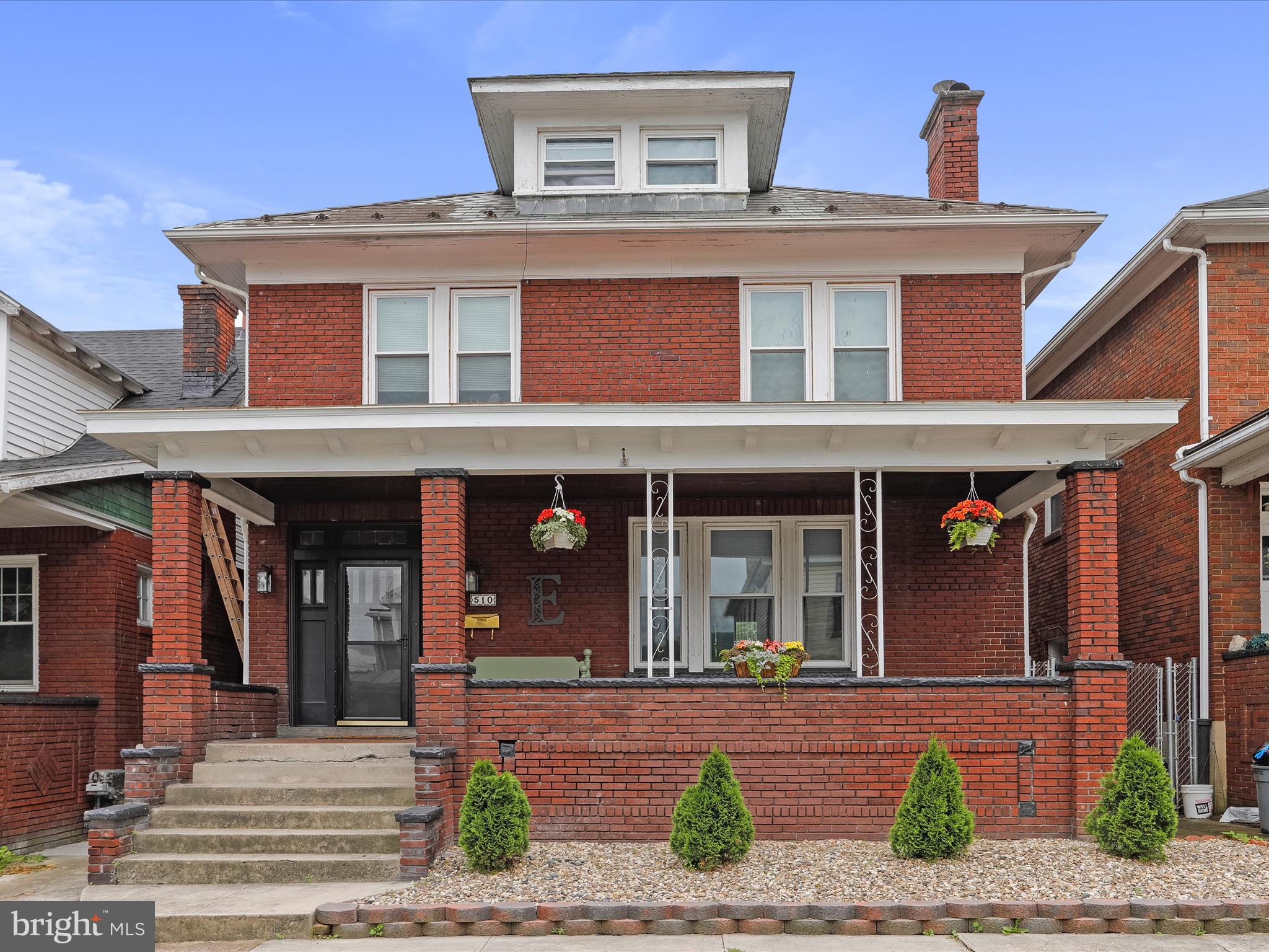 WEST SIDE - Residential