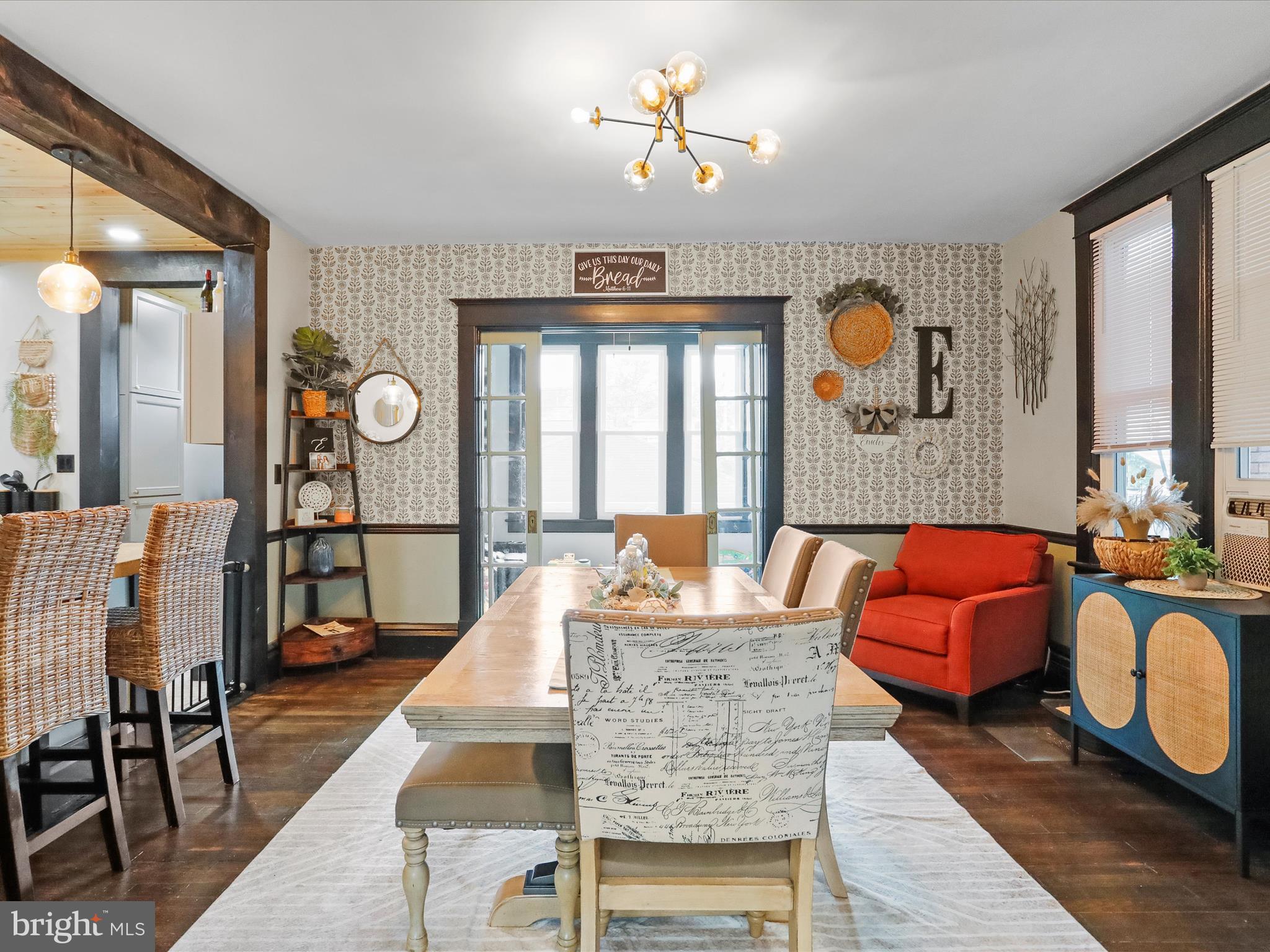 WEST SIDE - Residential