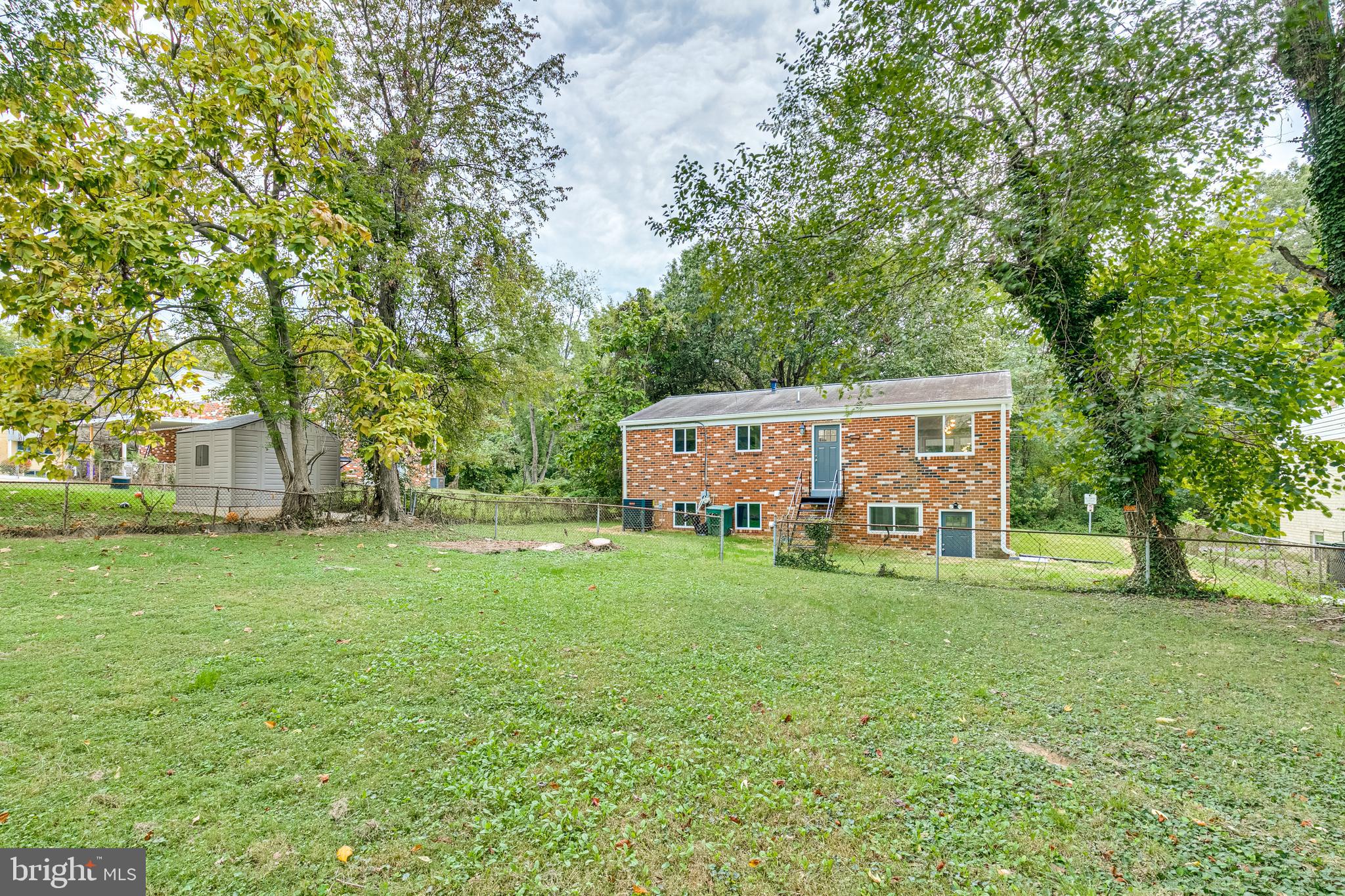 SUNNYSIDE - Residential