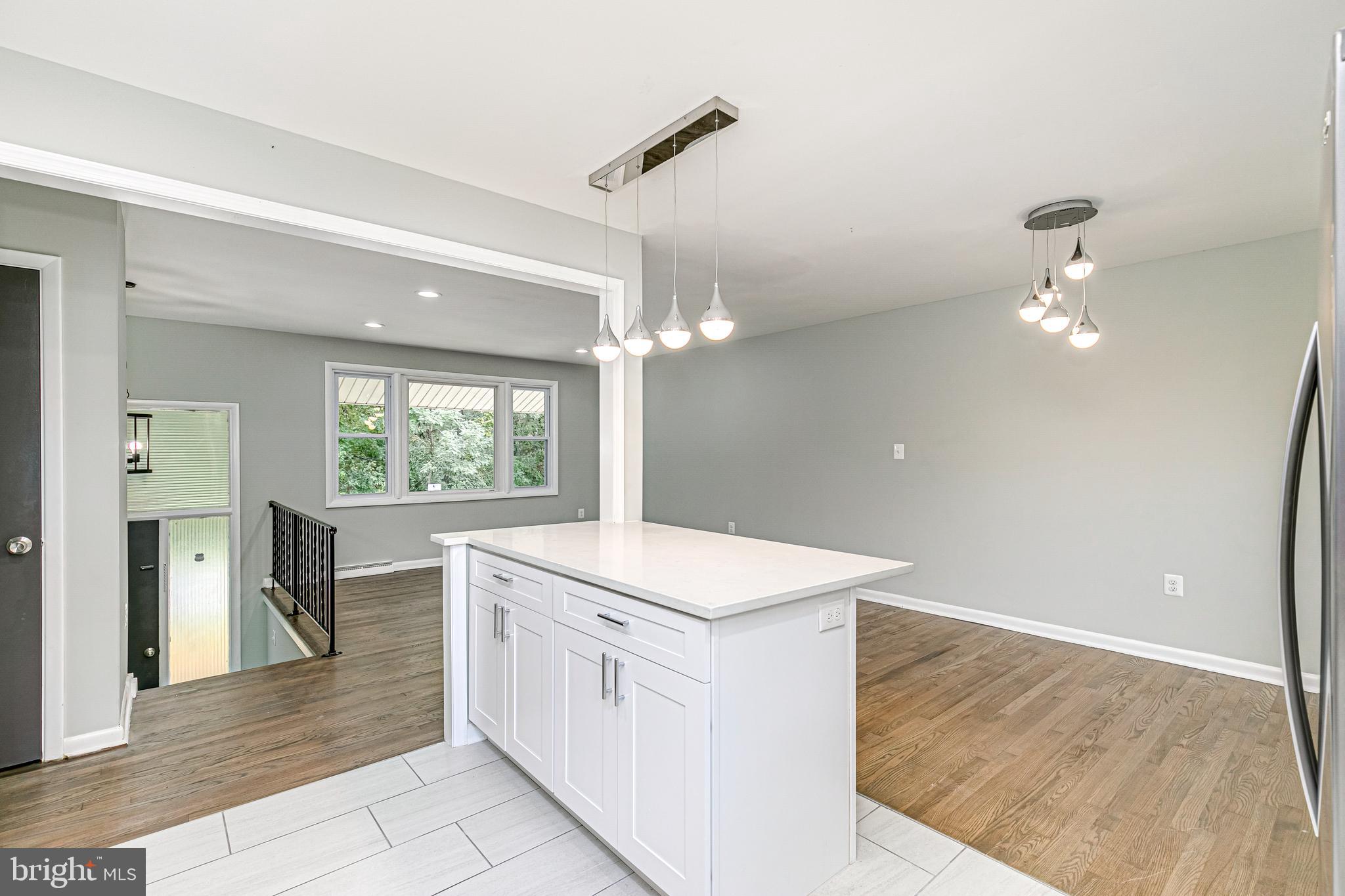 SUNNYSIDE - Residential