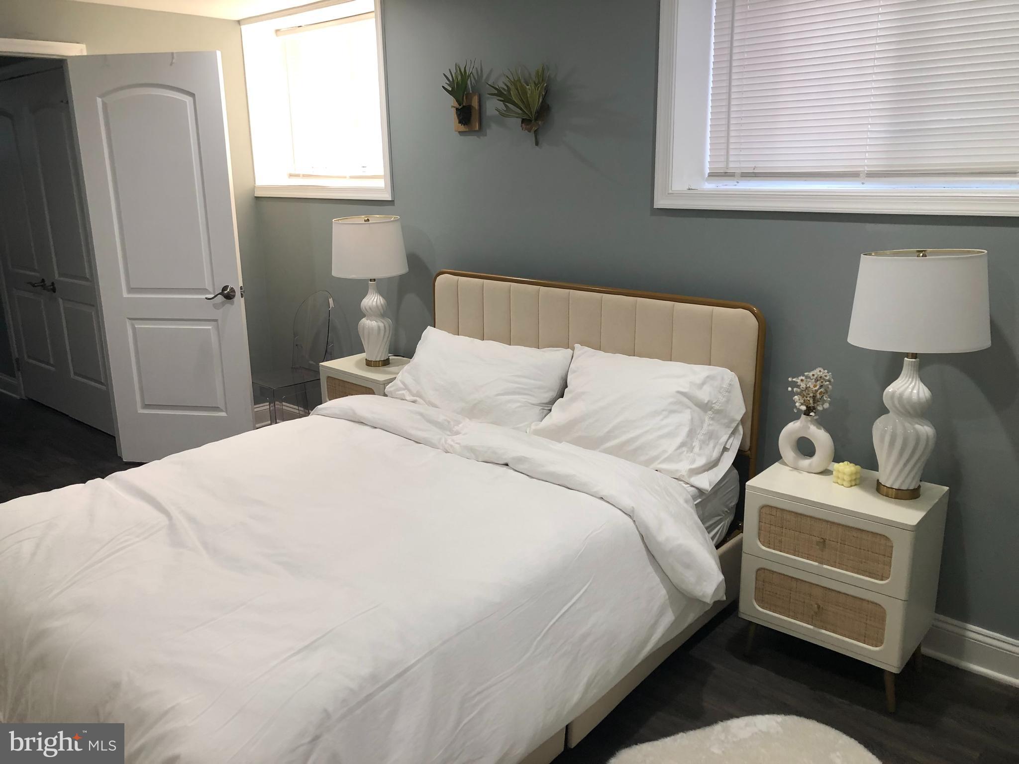 MILTON-MONTFORD - Residential
