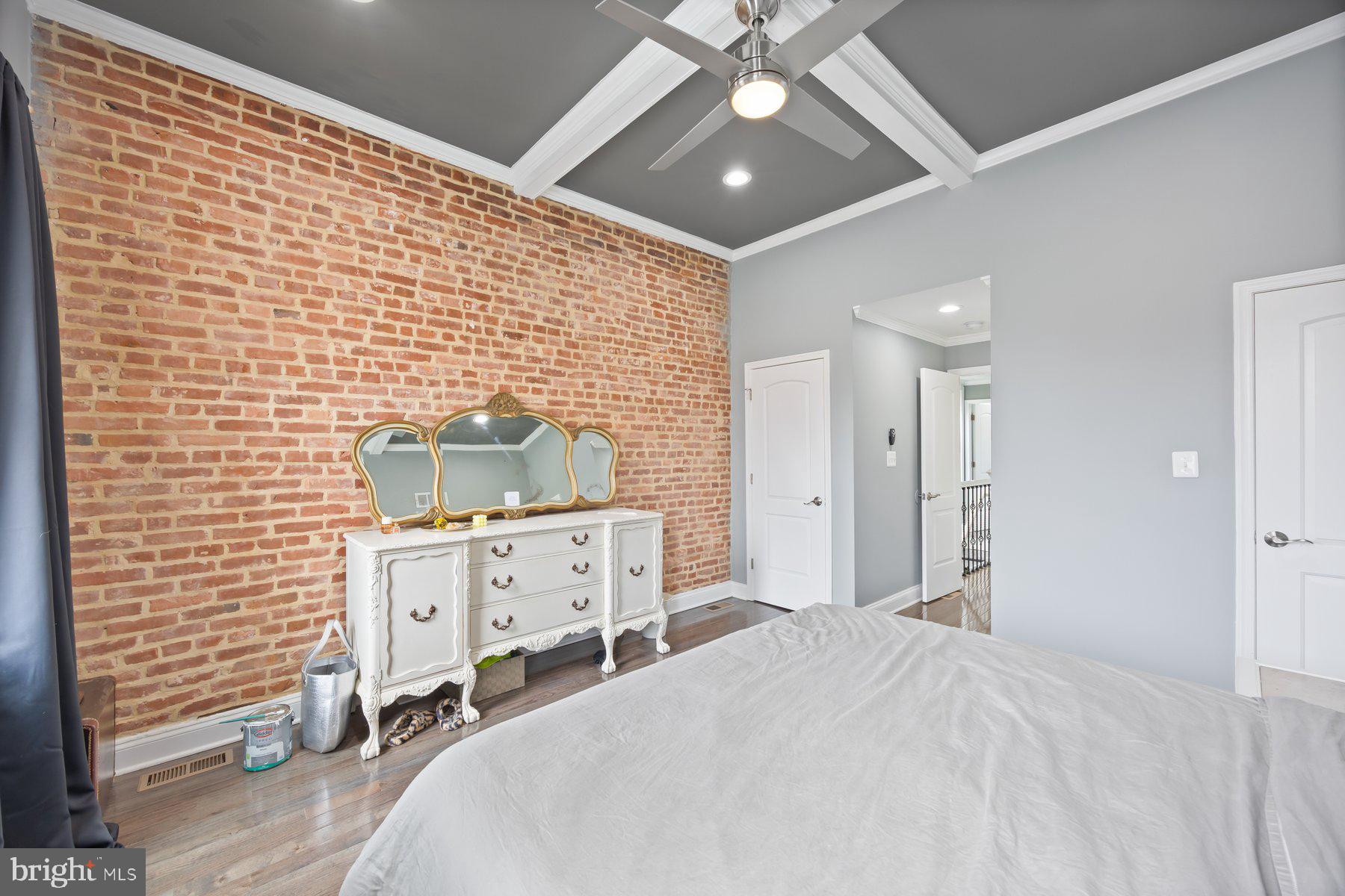MILTON-MONTFORD - Residential