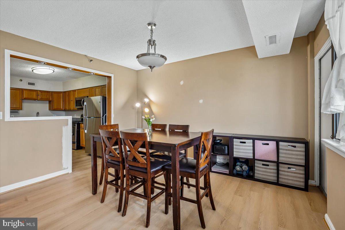SKYLINE SQUARE CONDO - Residential