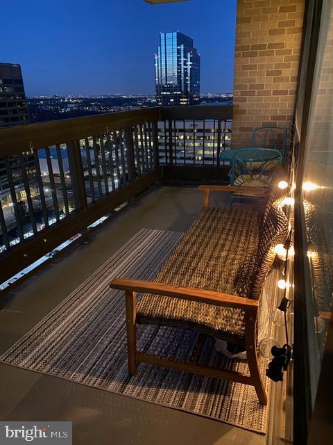 SKYLINE SQUARE CONDO - Residential