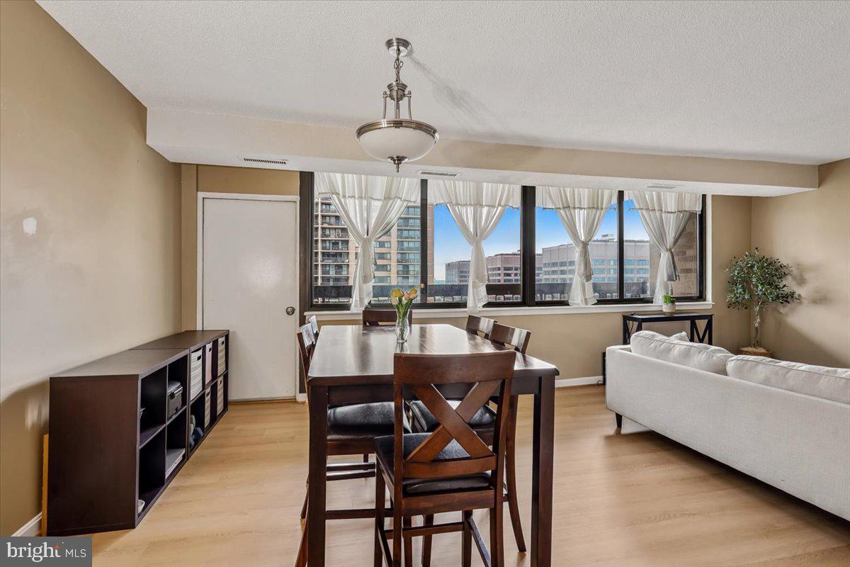 SKYLINE SQUARE CONDO - Residential