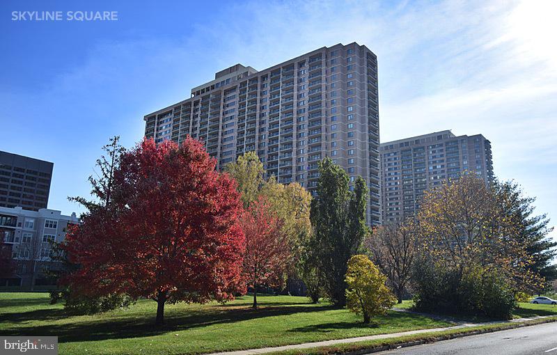 5501 SEMINARY ROAD 1703S