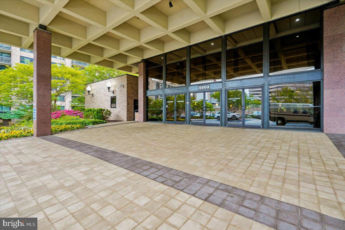 SKYLINE SQUARE CONDO - Residential