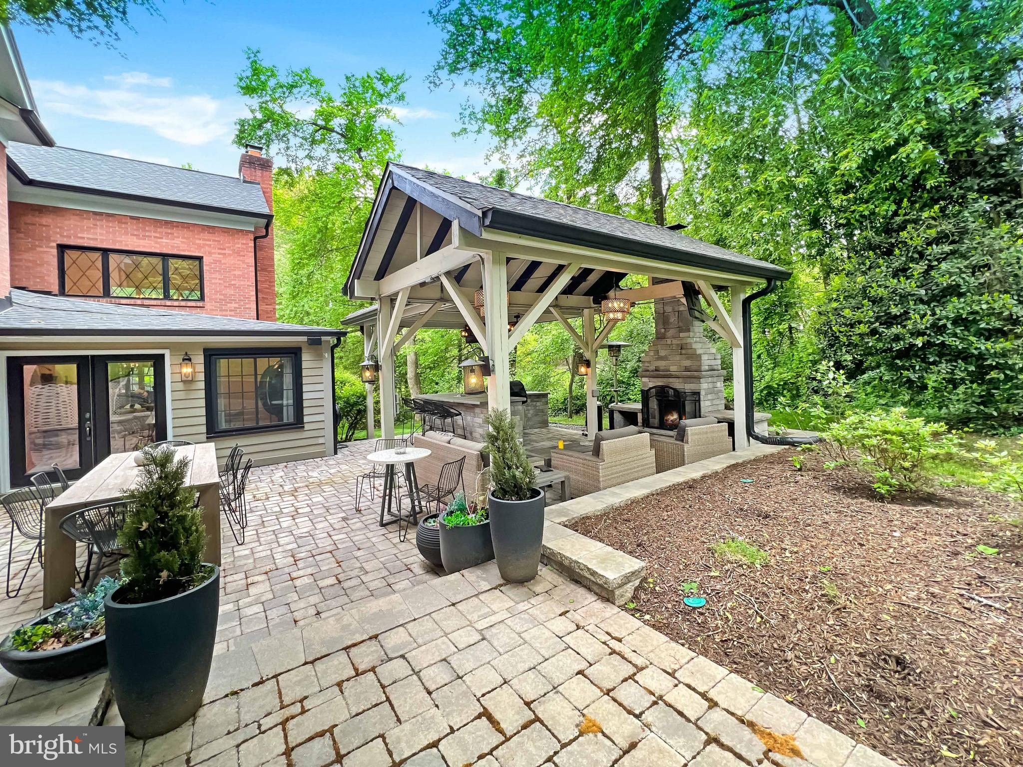 VALE WOODS KNOLLS - Residential