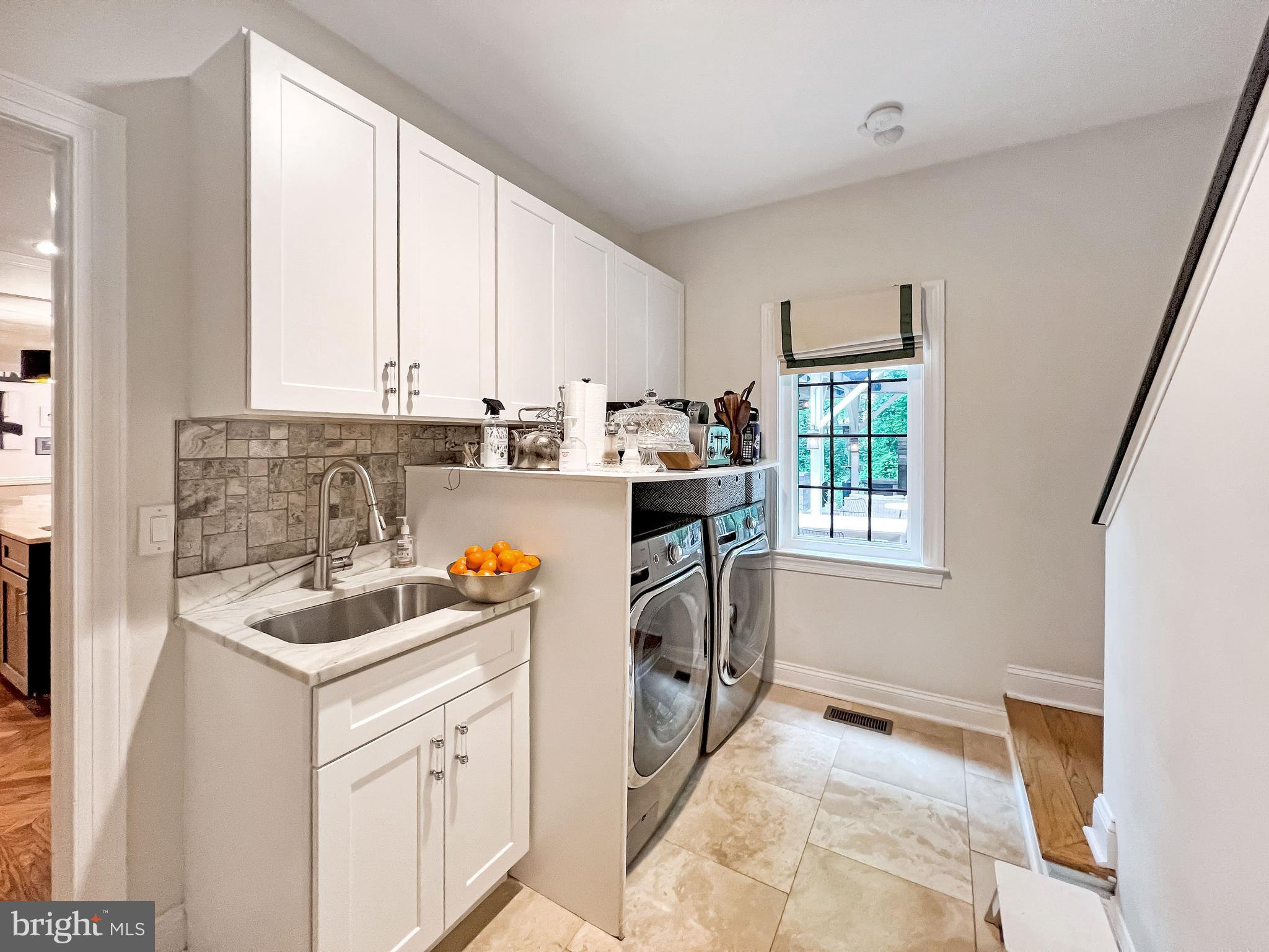 VALE WOODS KNOLLS - Residential