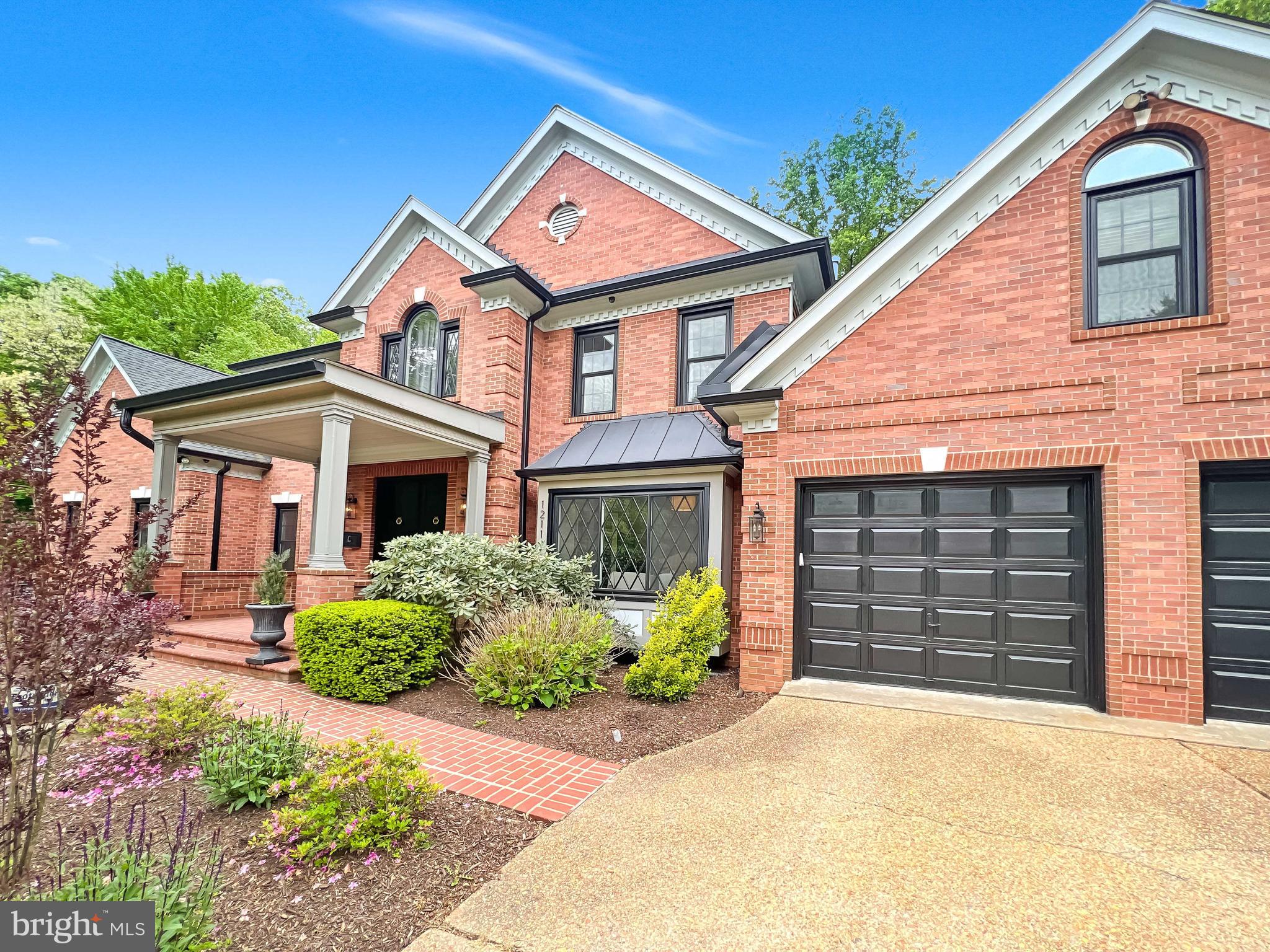 VALE WOODS KNOLLS - Residential