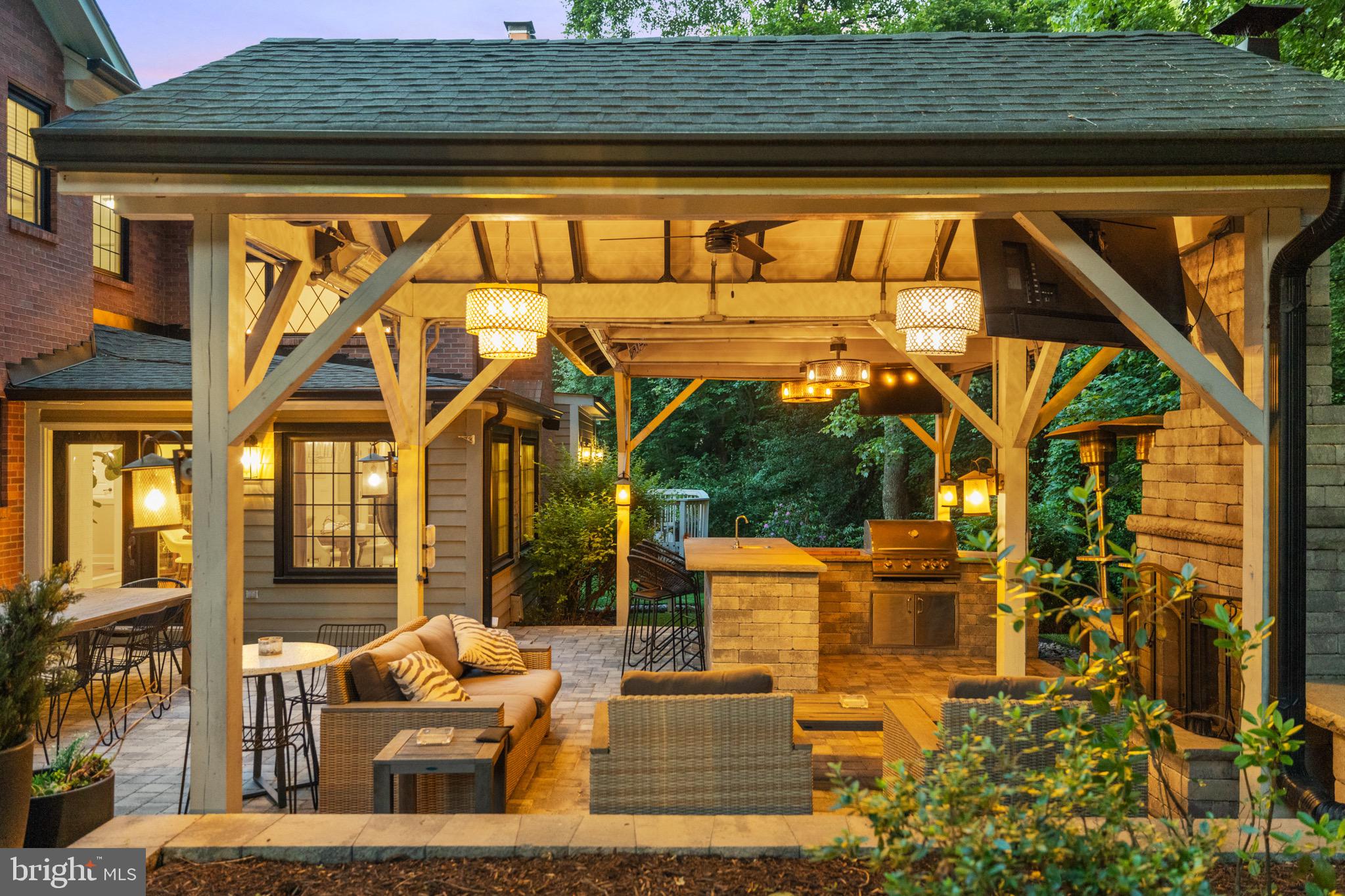 VALE WOODS KNOLLS - Residential