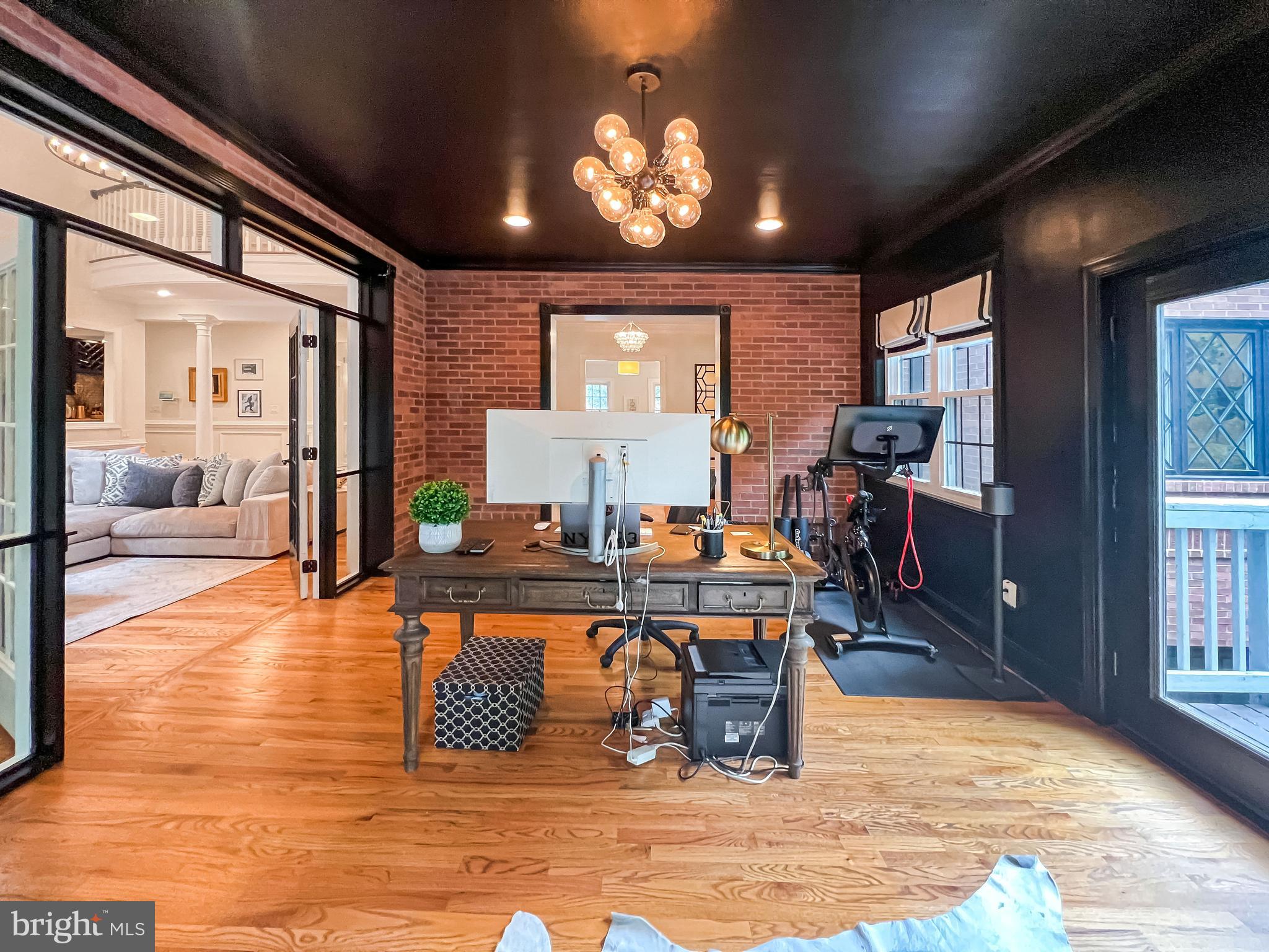 VALE WOODS KNOLLS - Residential