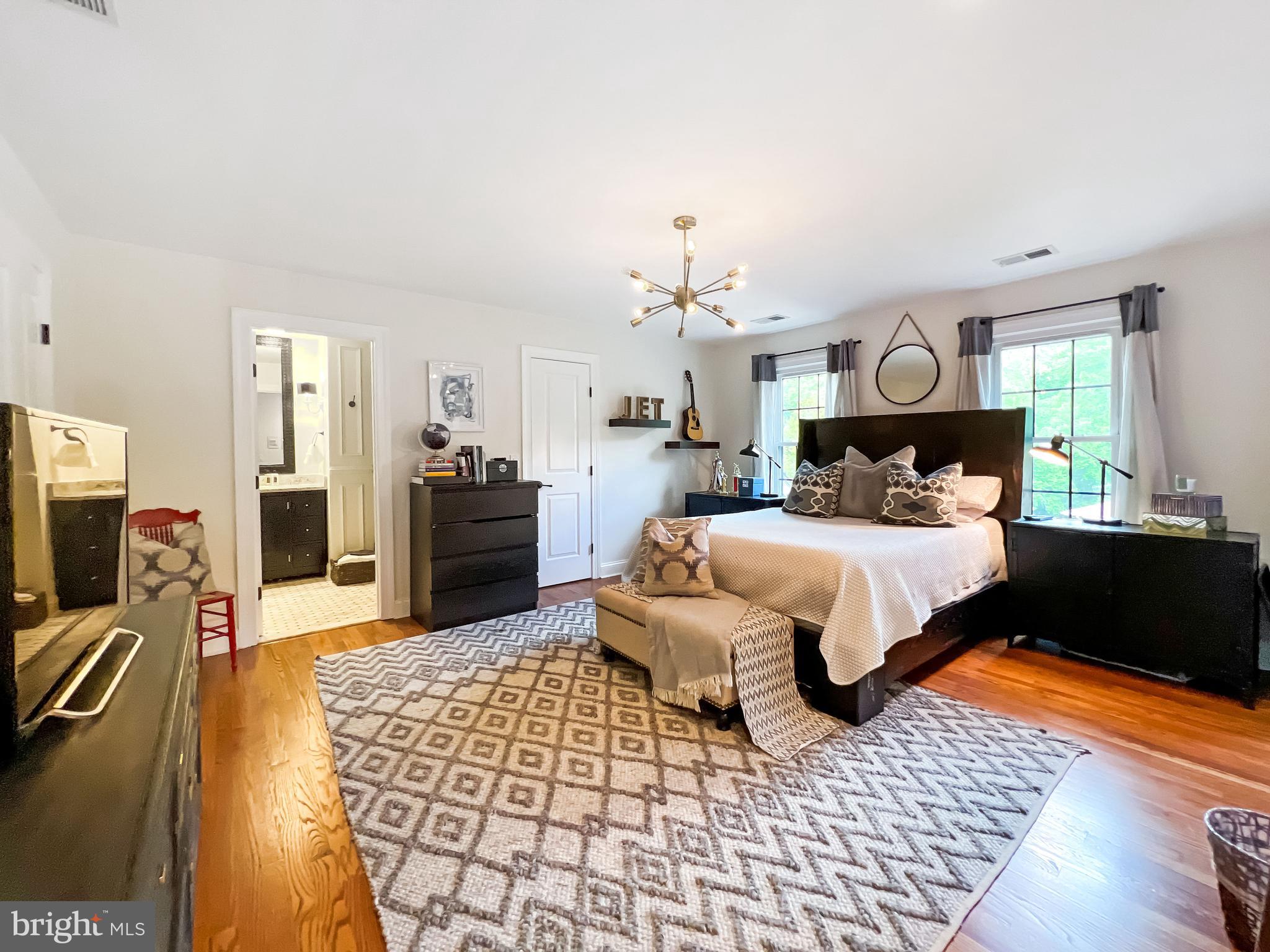 VALE WOODS KNOLLS - Residential