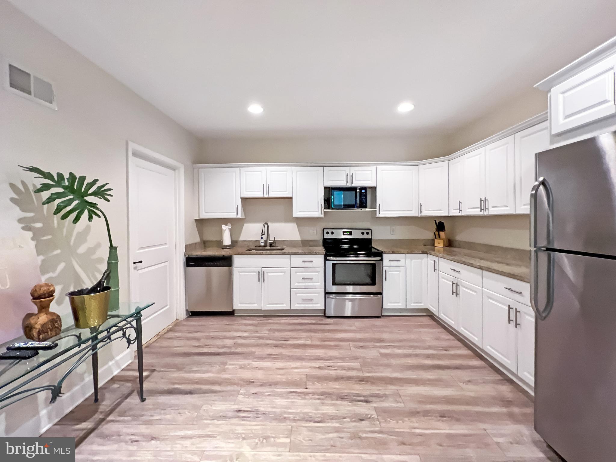 VALE WOODS KNOLLS - Residential