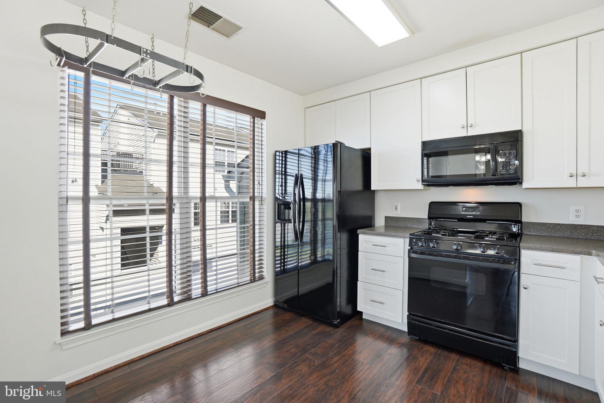 2494 QUICK STREET 303