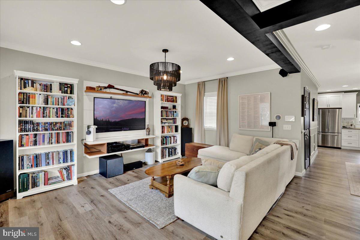 18 E MAPLE STREET
